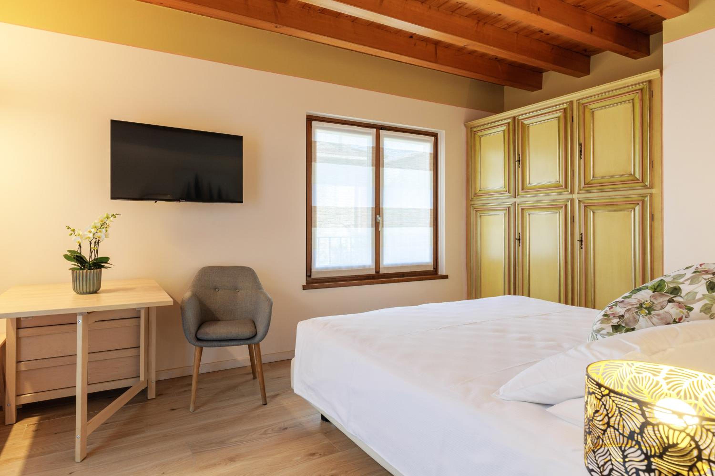 Double or Twin Room with Terrace photo 2