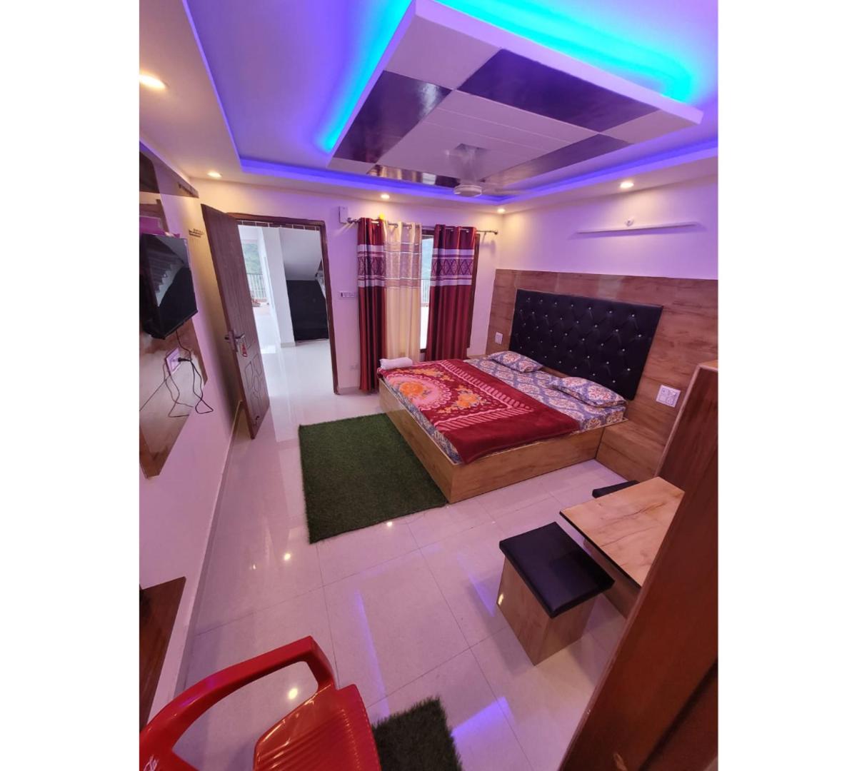 Deluxe Double Room - Photo 8