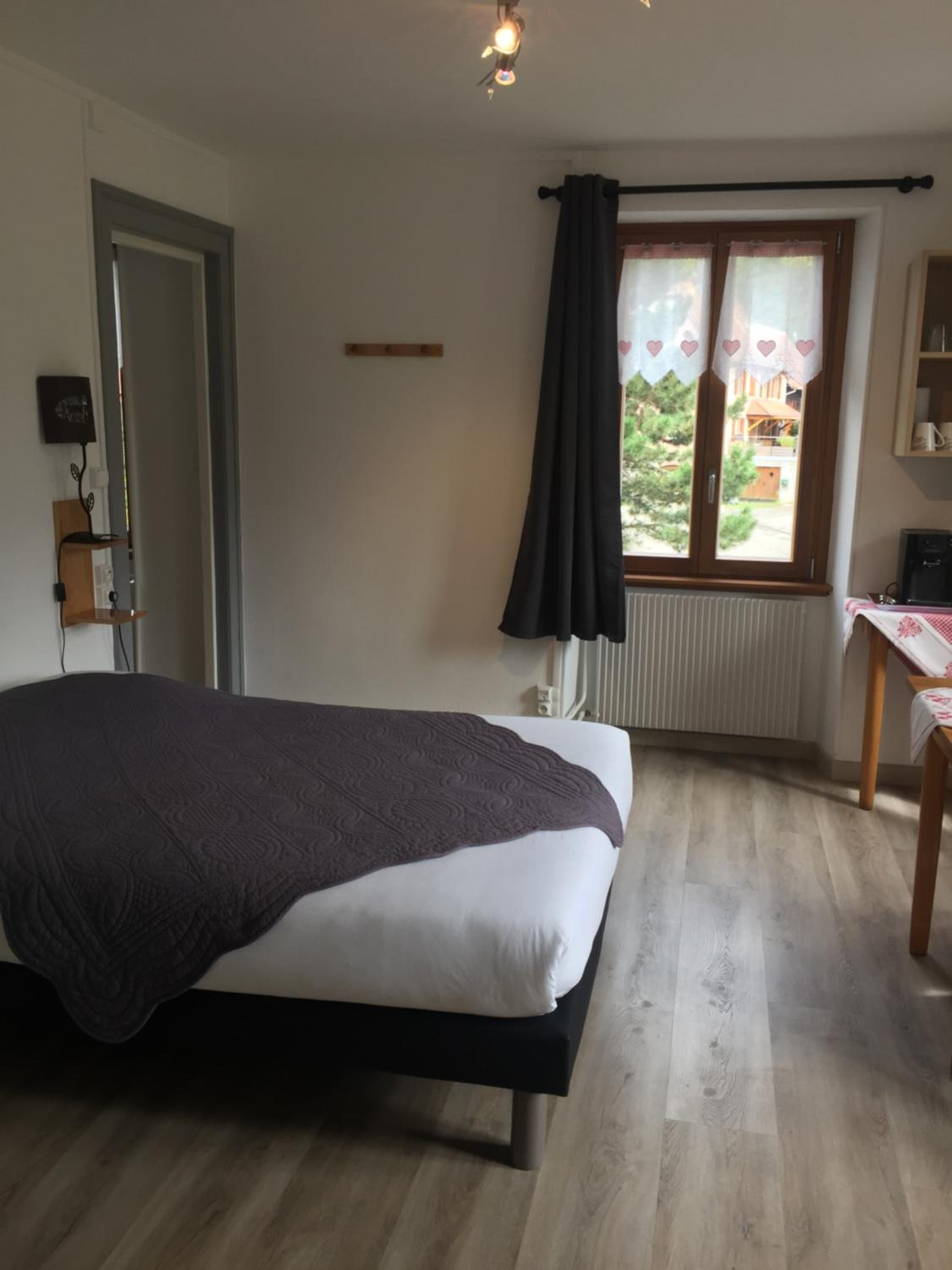 Suite with Mountain View - Photo 4