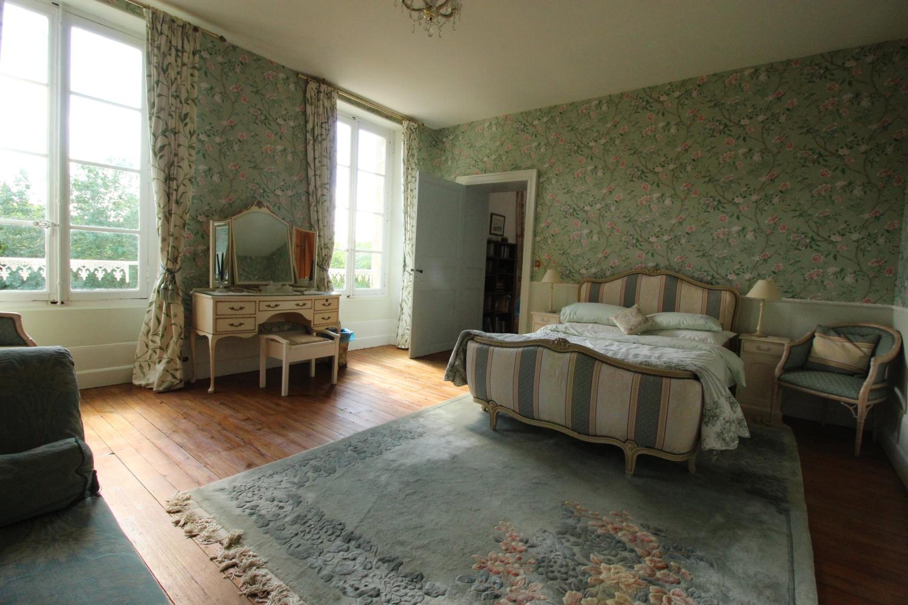 Queen Room with Garden View photo 2