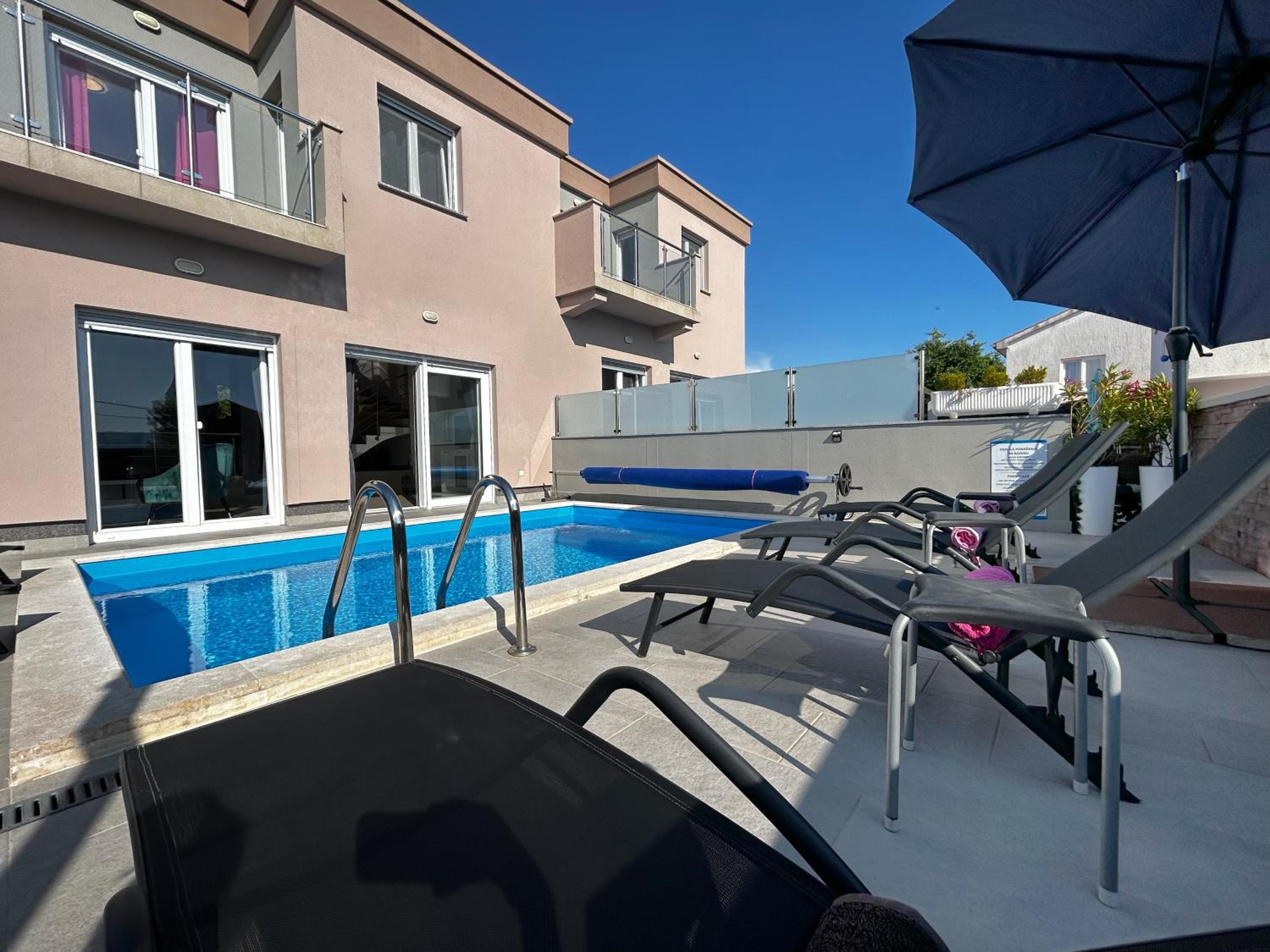 Villa with Private Pool photo 3