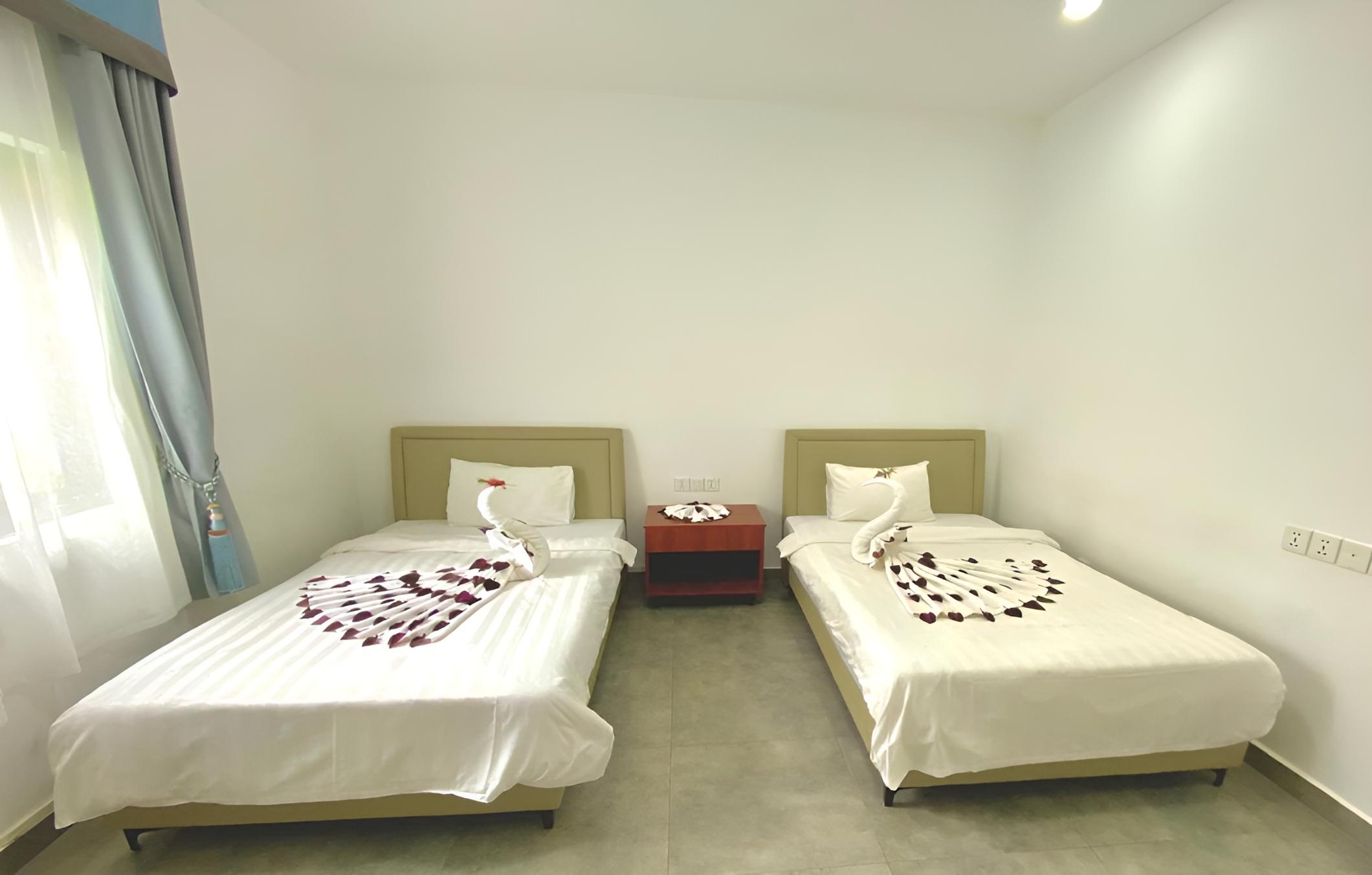 Family Bungalow - Photo 2