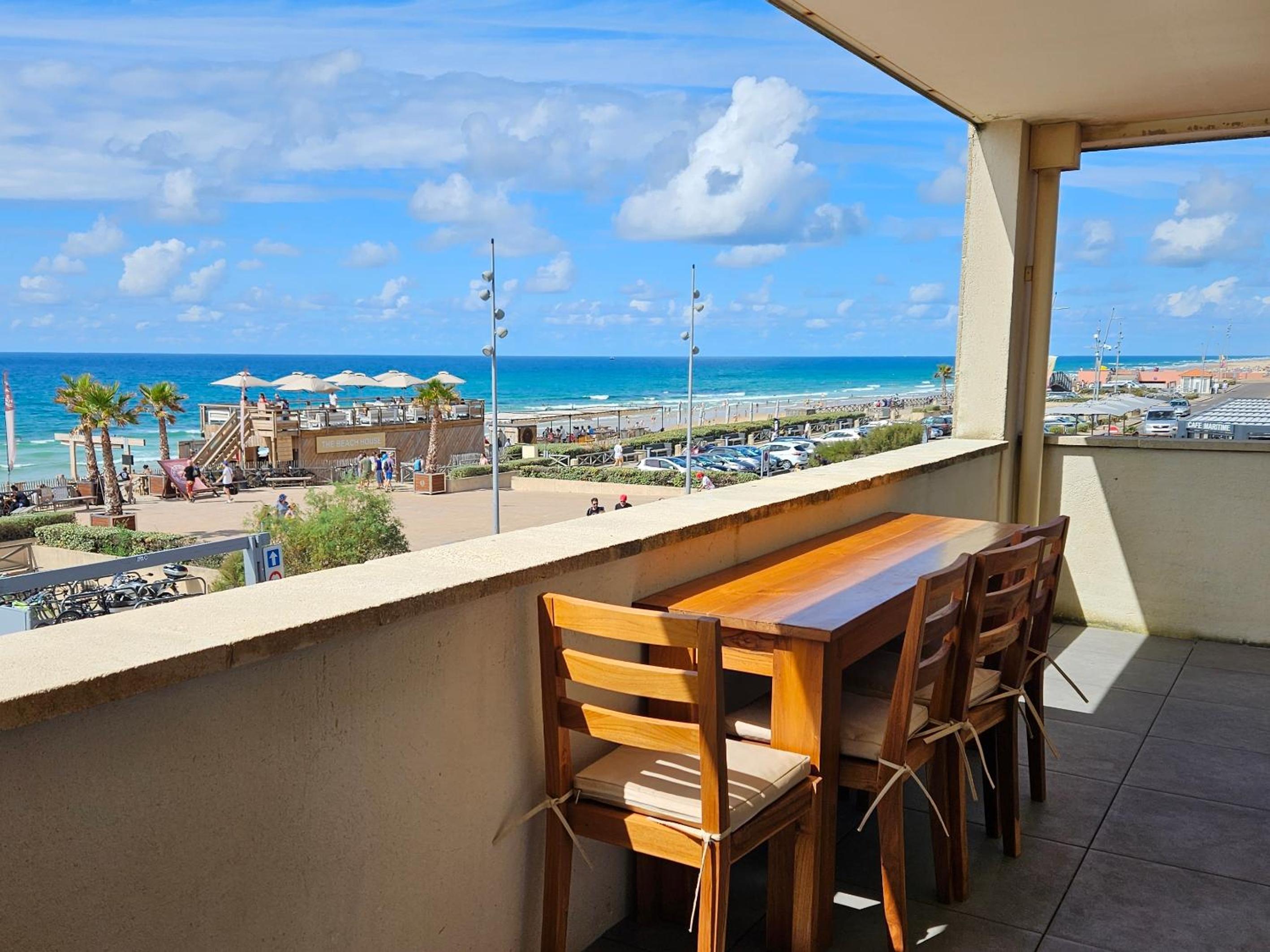 Apartment with Sea View photo 1