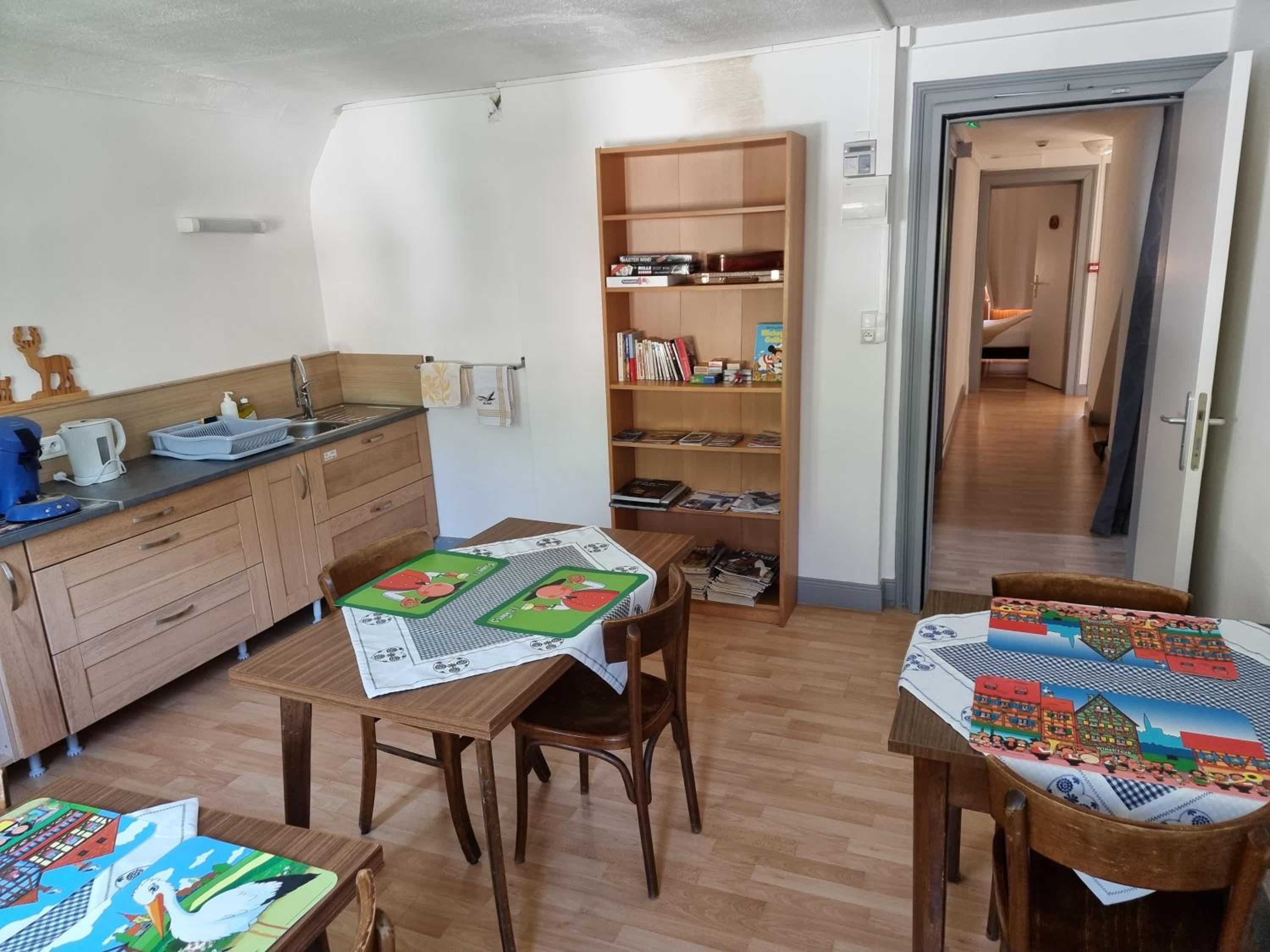 Suite with Mountain View - Photo 10
