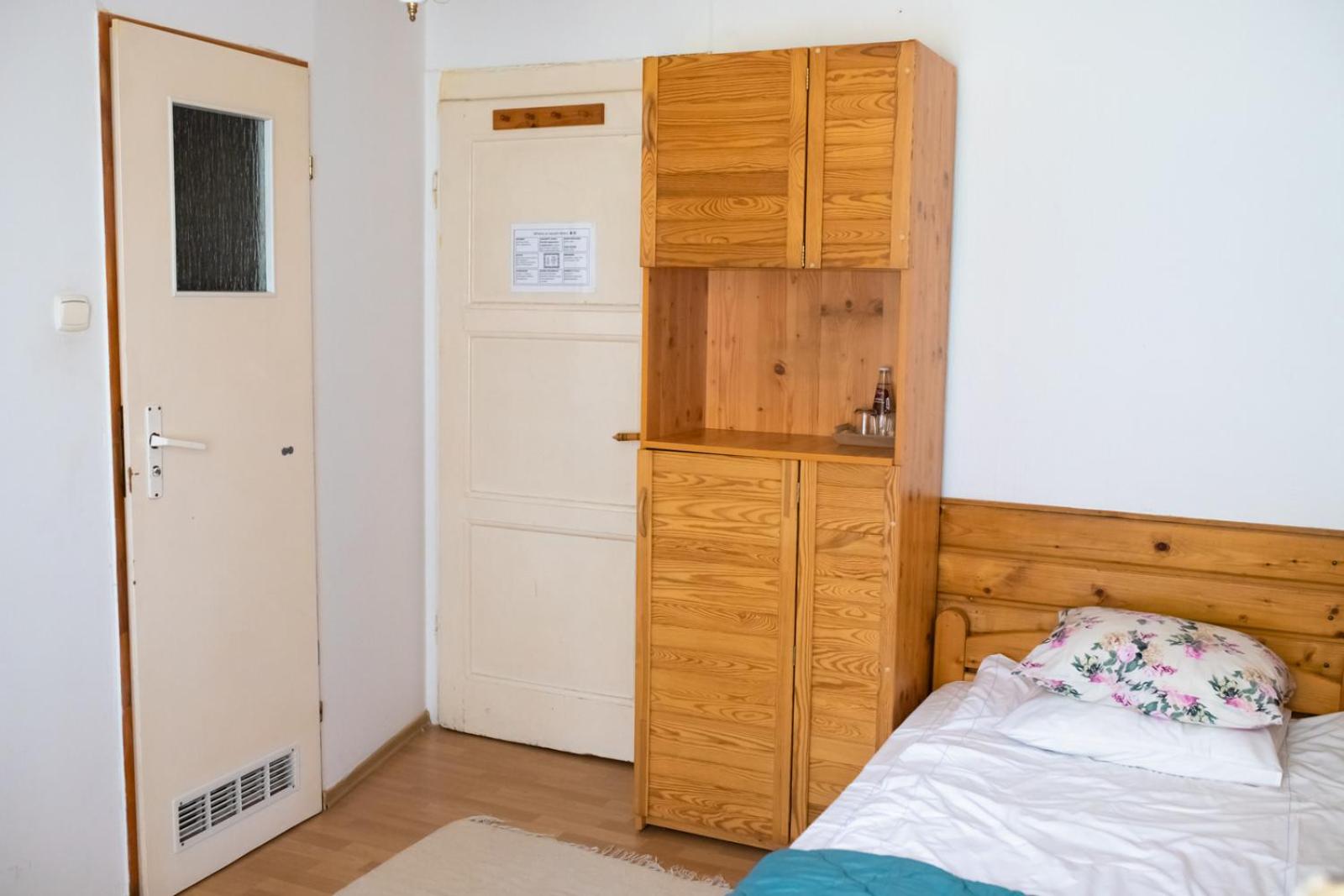 Double Room with Private Bathroom photo 3