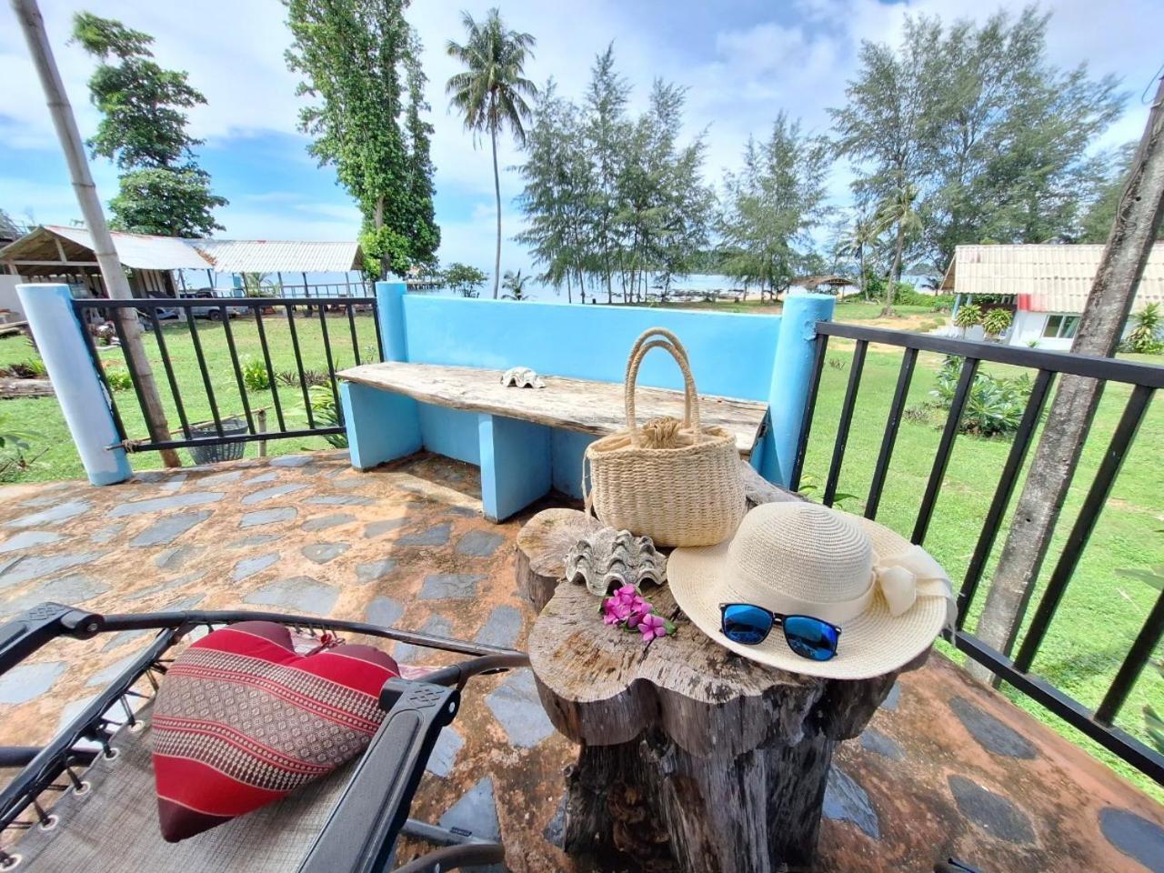 Deluxe Double Room with Balcony and Sea View