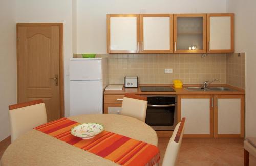 One-Bedroom Apartment with Terrace and Sea View