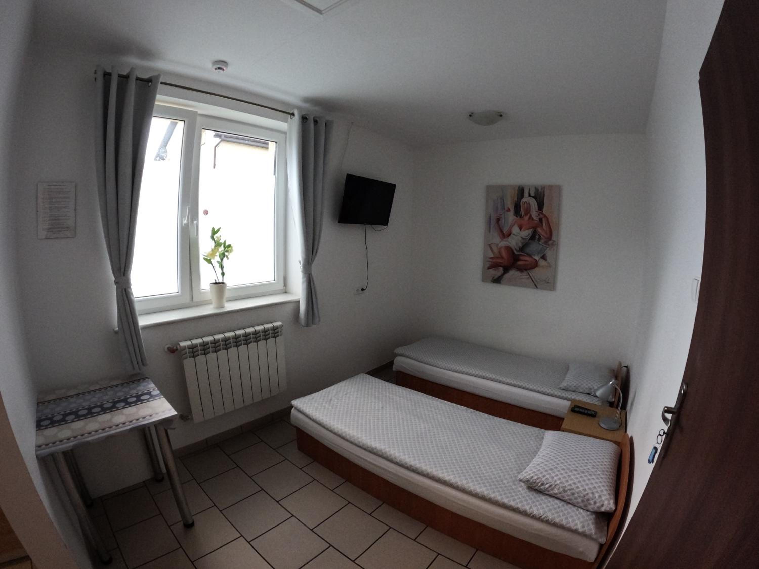 Double Room with Kitchenette - Photo 1