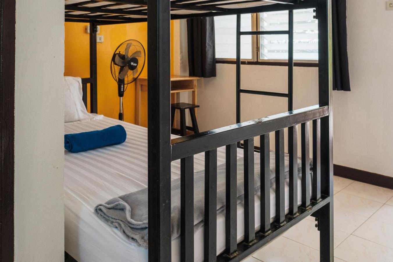 Bed in Mixed Dormitory Room