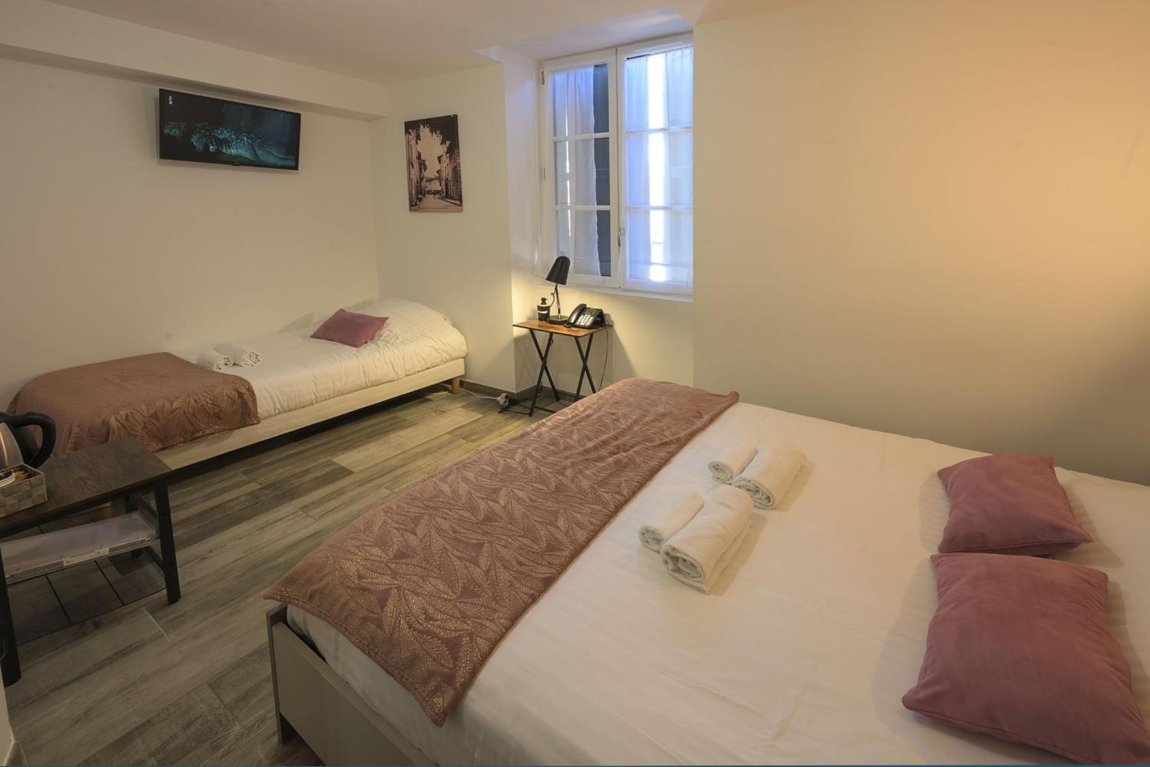 Triple Room - Photo 2