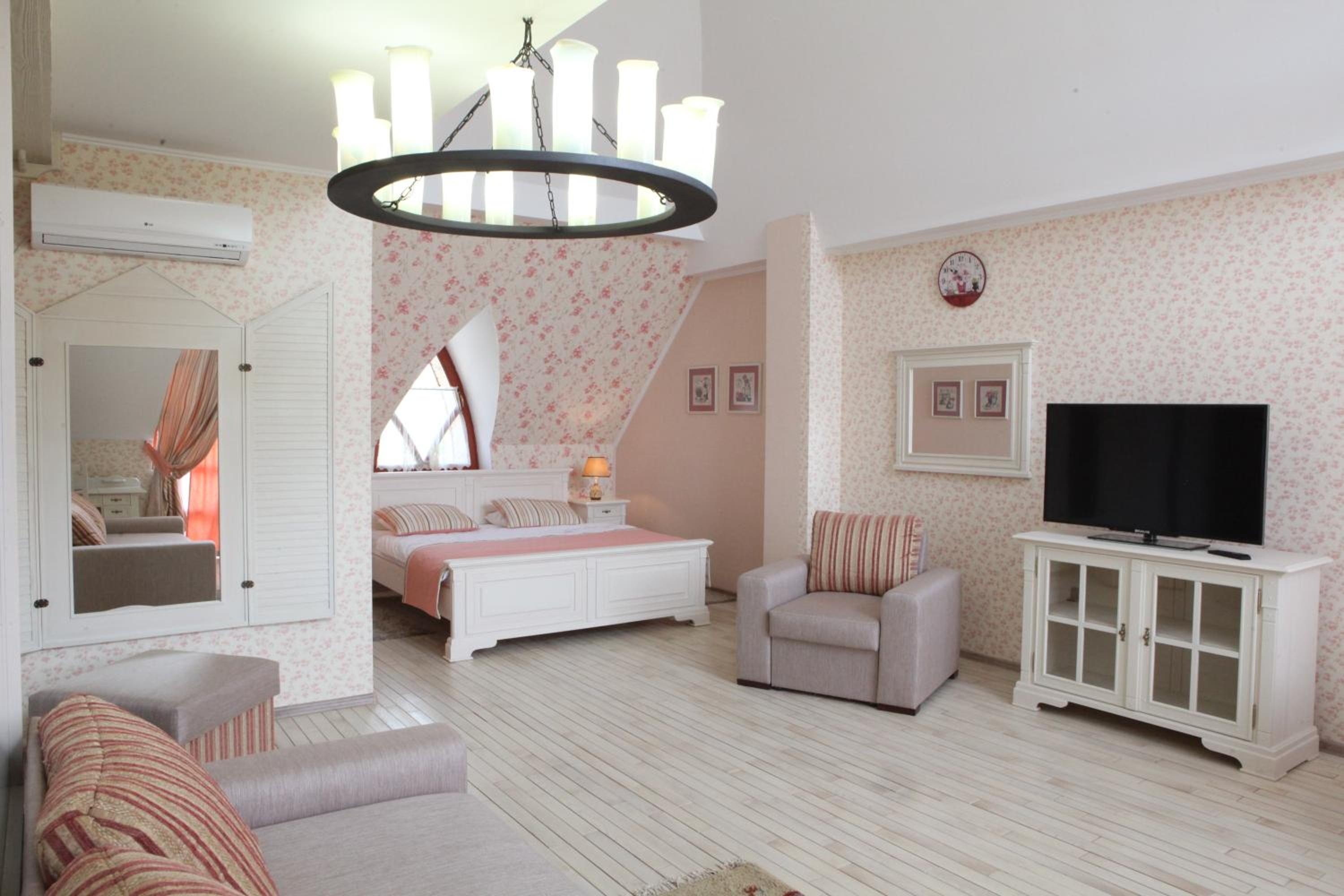 Family Suite with Balcony photo 2