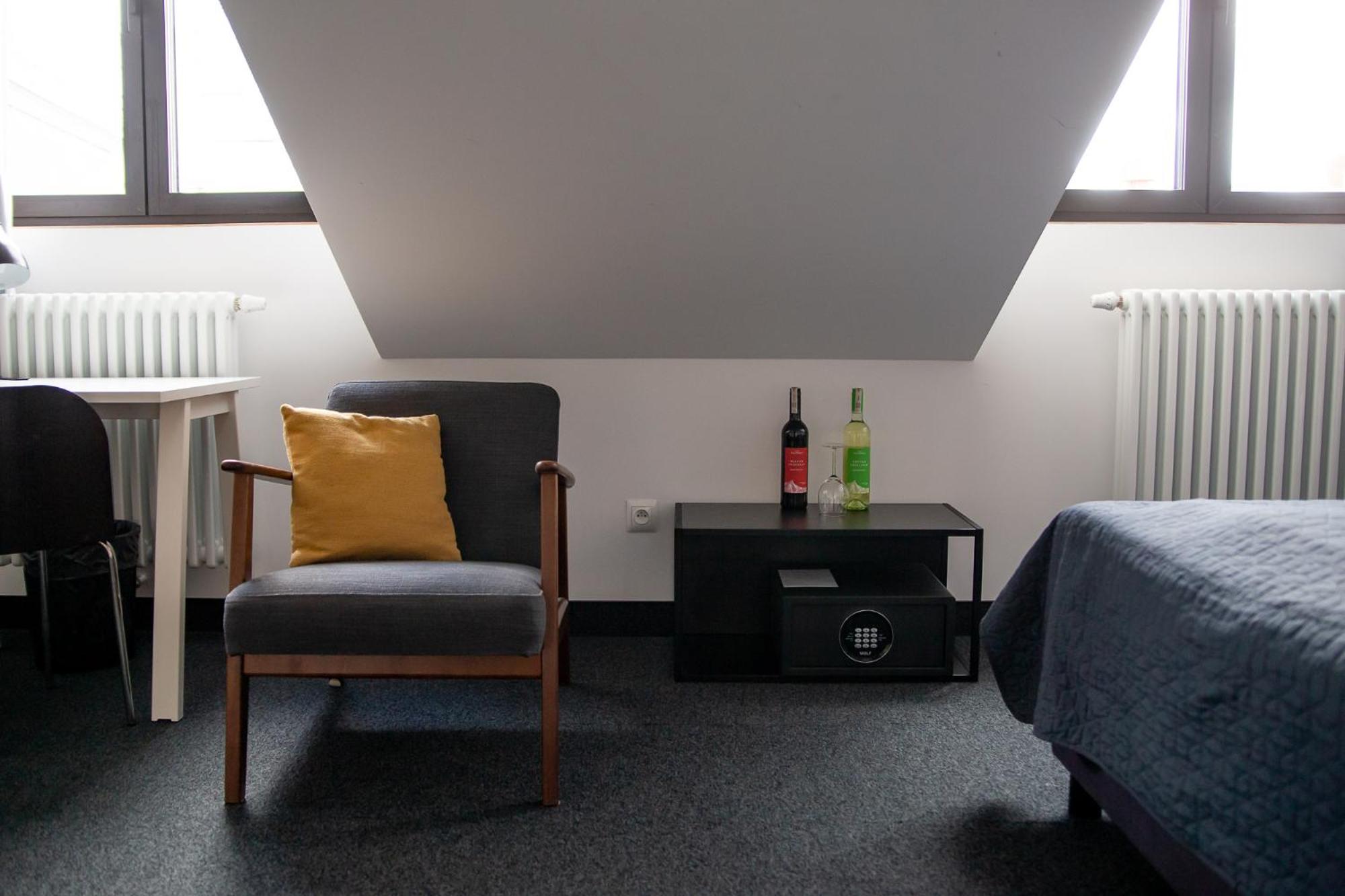 Standard Single Room