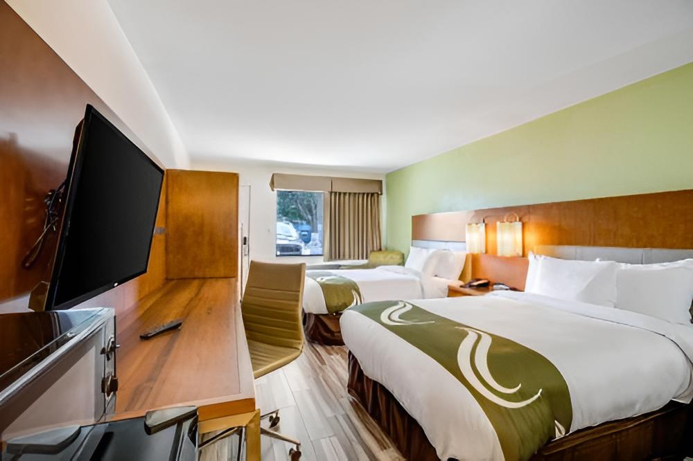 Double Room with Two Double Beds - Non-Smoking