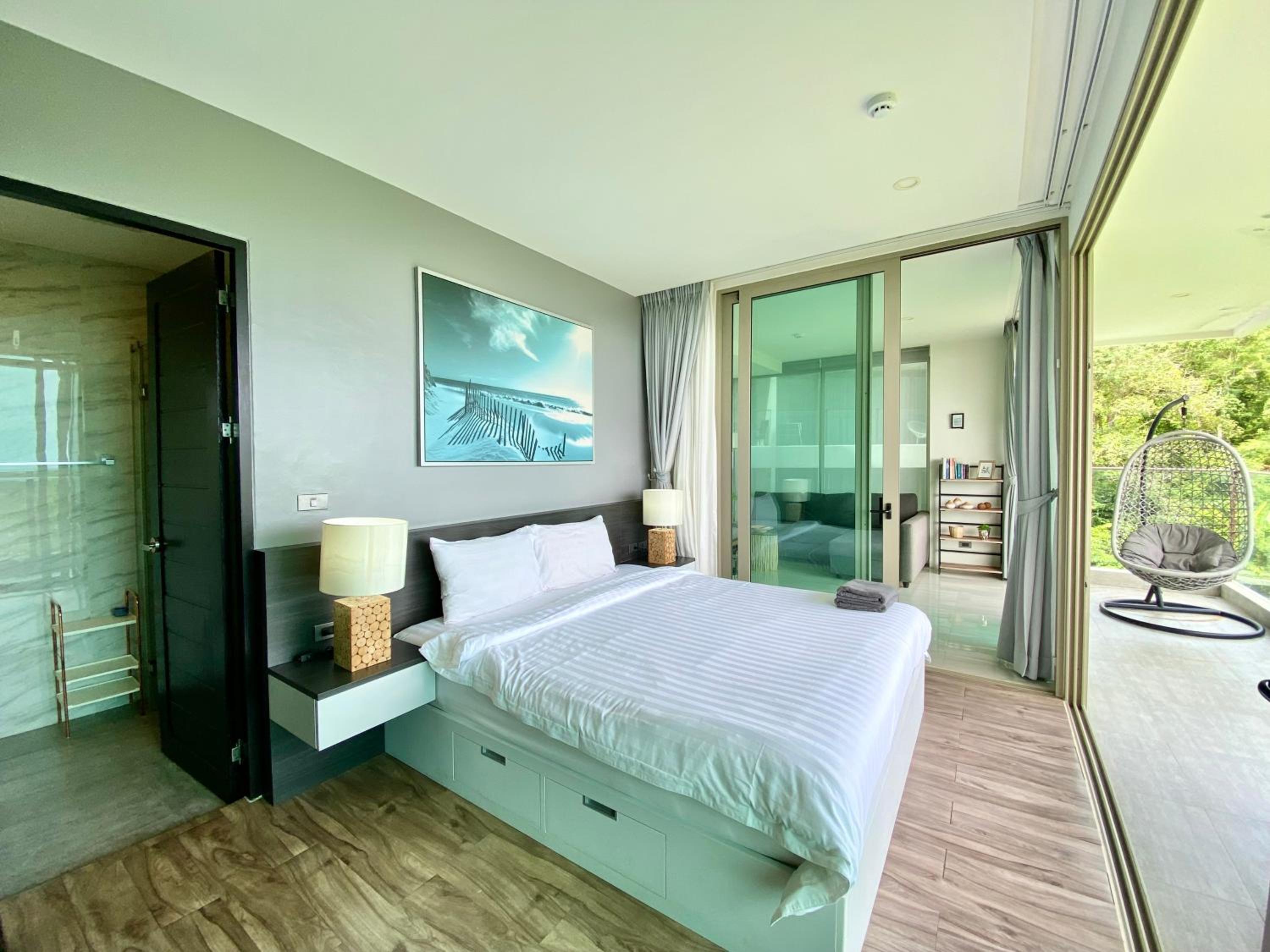 Two-Bedroom Apartment - Photo 3