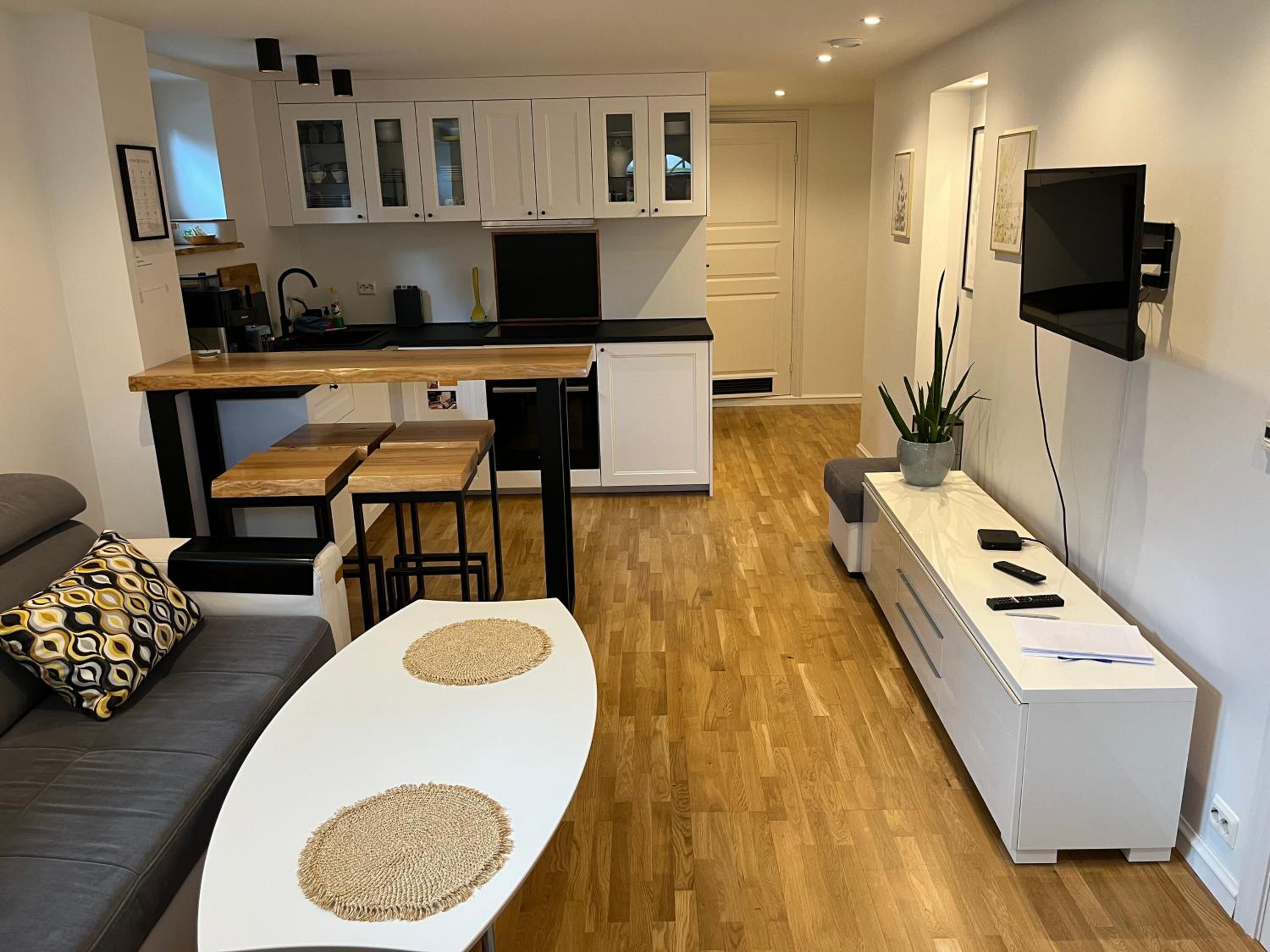 One-Bedroom Apartment - Photo 18