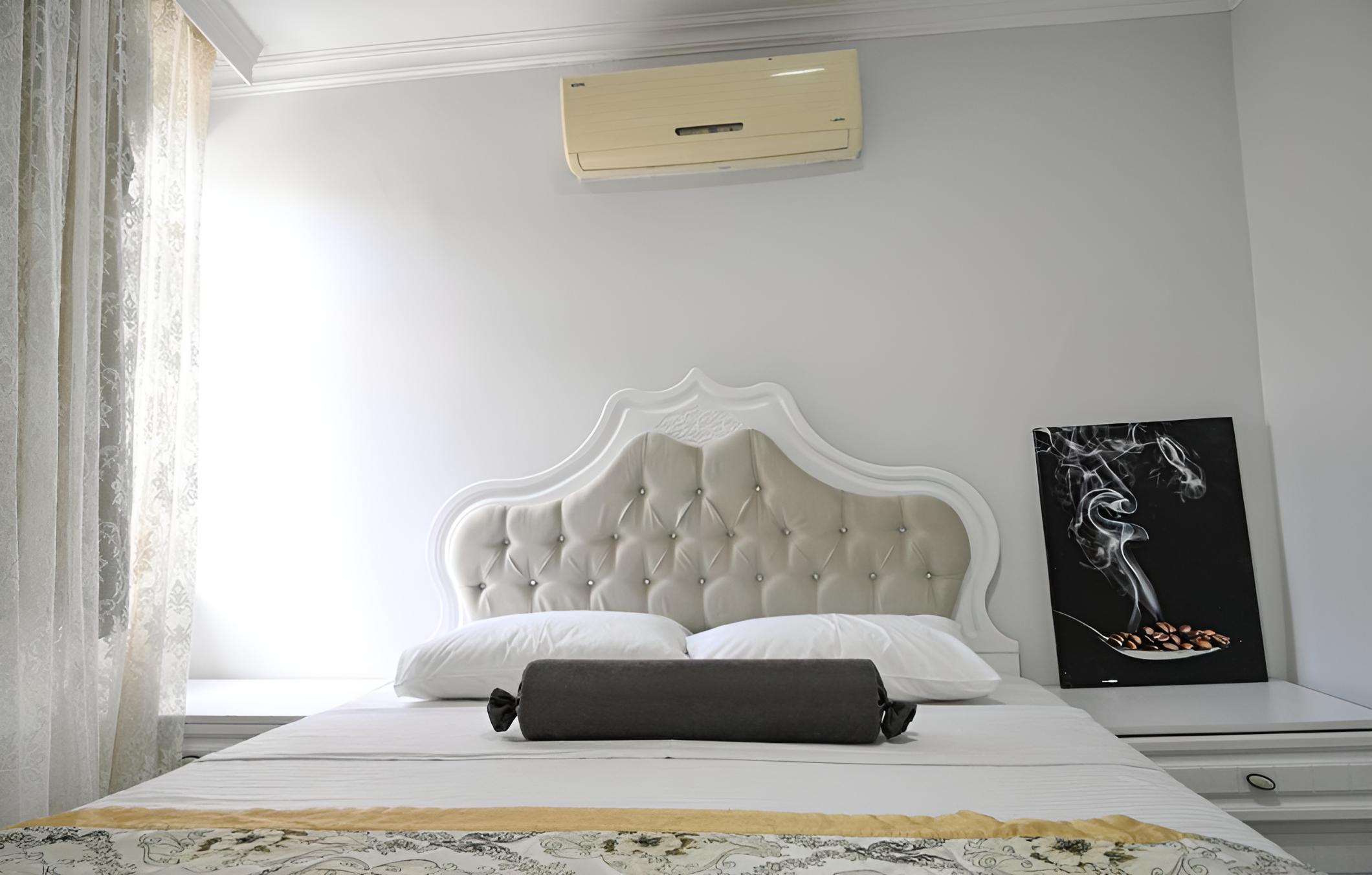 Standard Family Room (7 Adults)