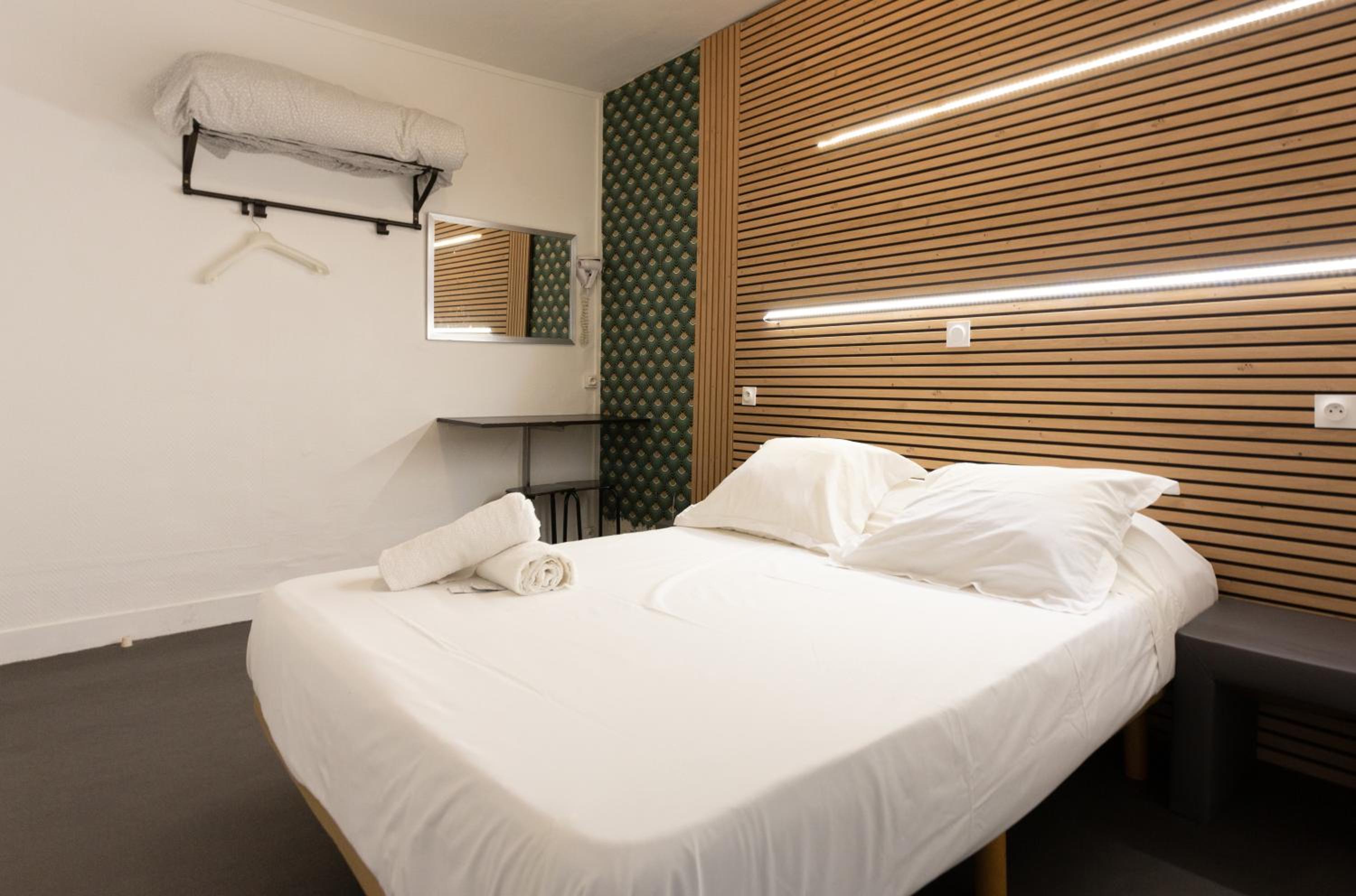 Deluxe Double Room photo 2