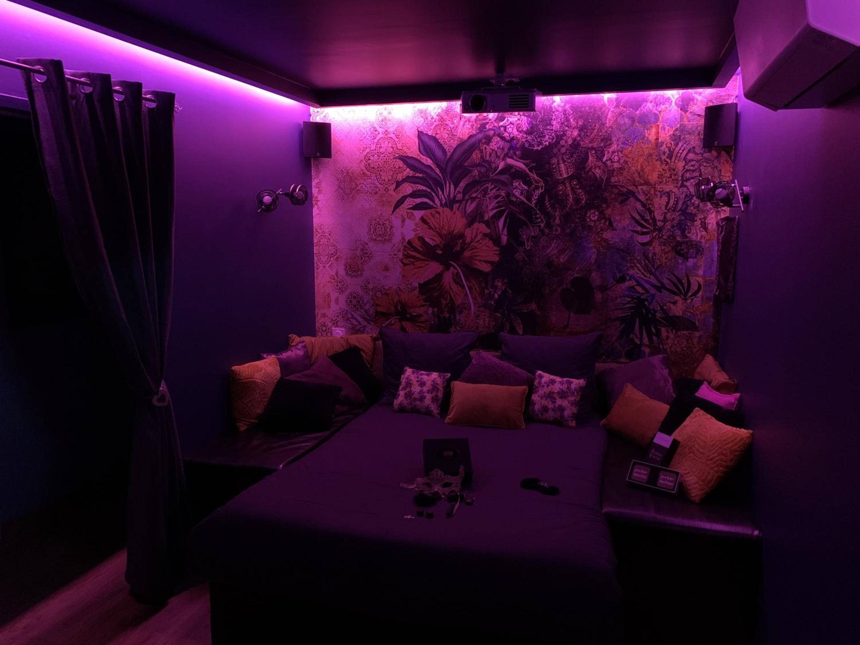Suite with Terrace - Photo 16
