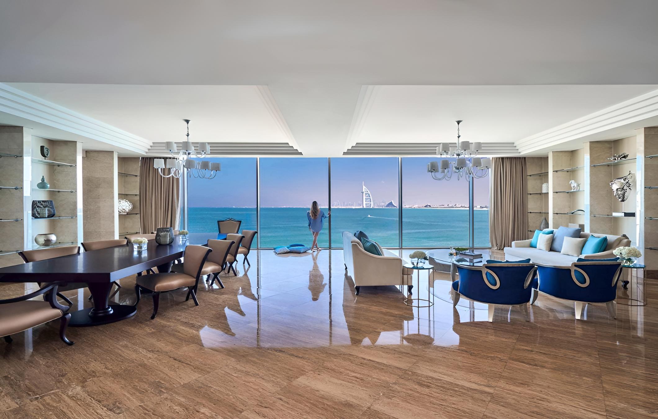 Executive  Grand King Suite Penthouse
