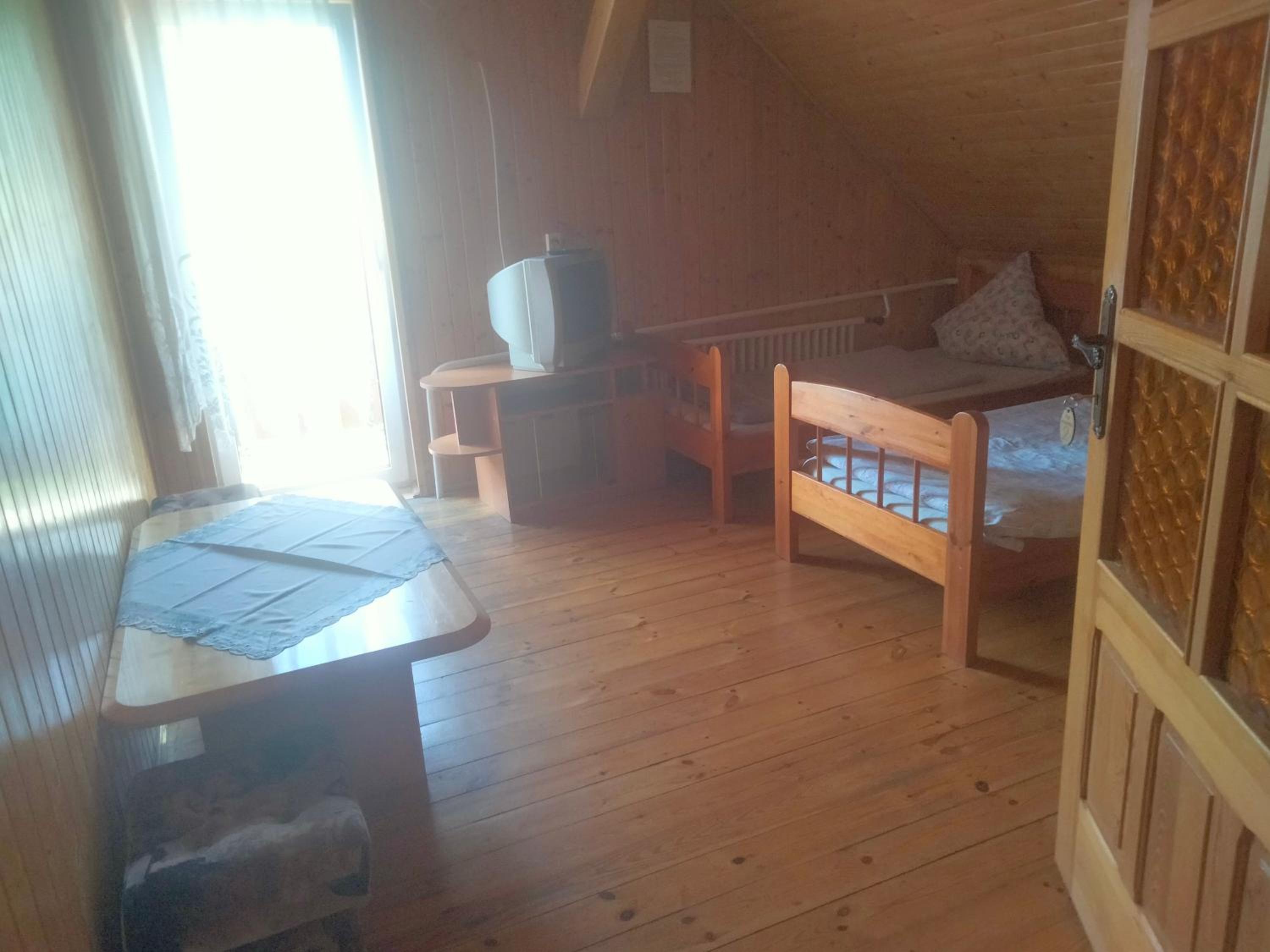 Standard Double Room - Photo 13