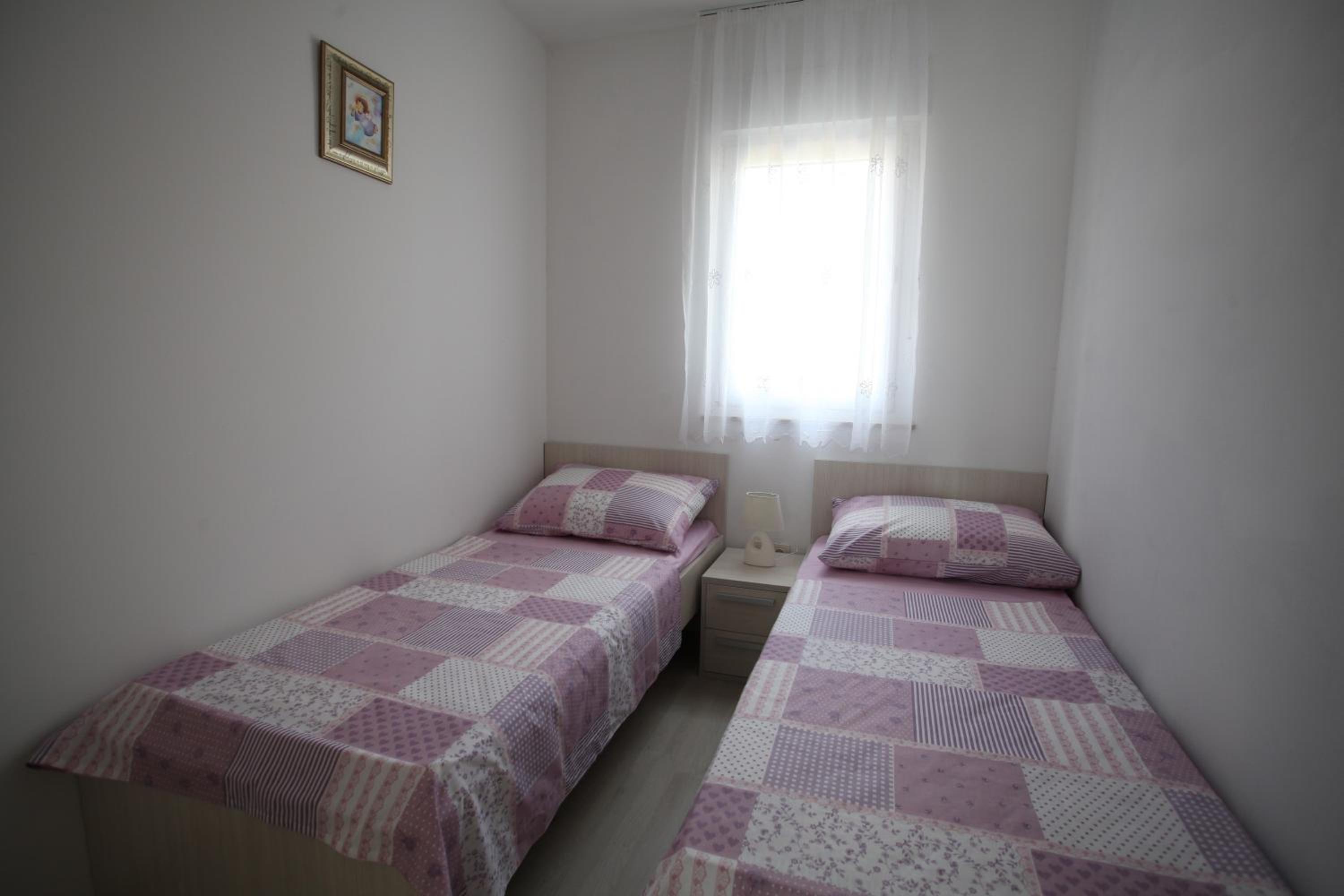 Apartment - Ground Floor photo 2