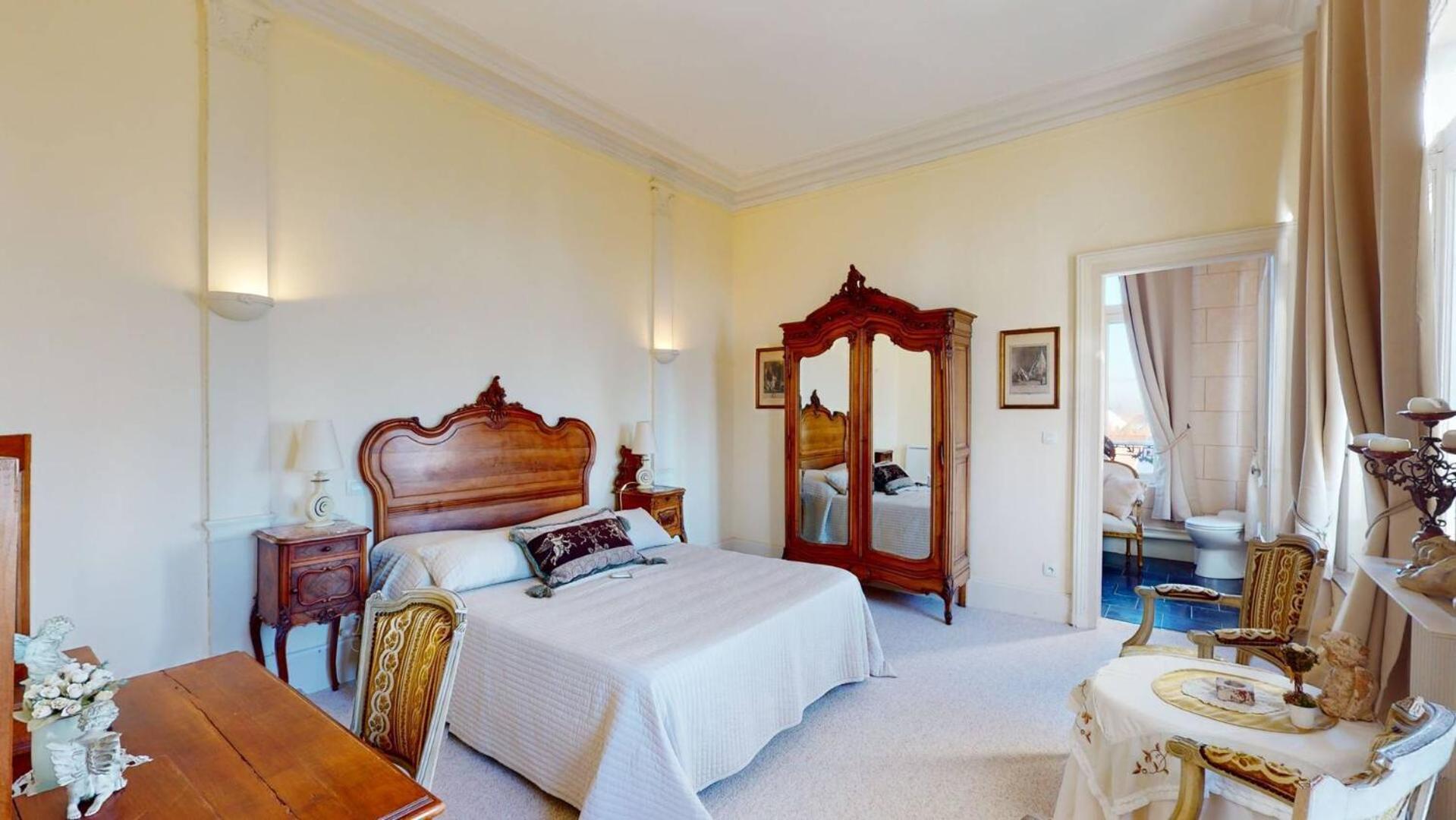 Suite (2 Adults)