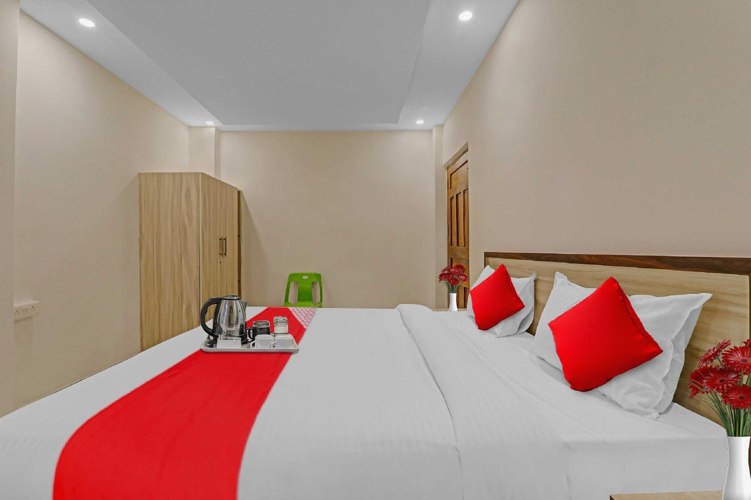 Classic Triple Room photo 2