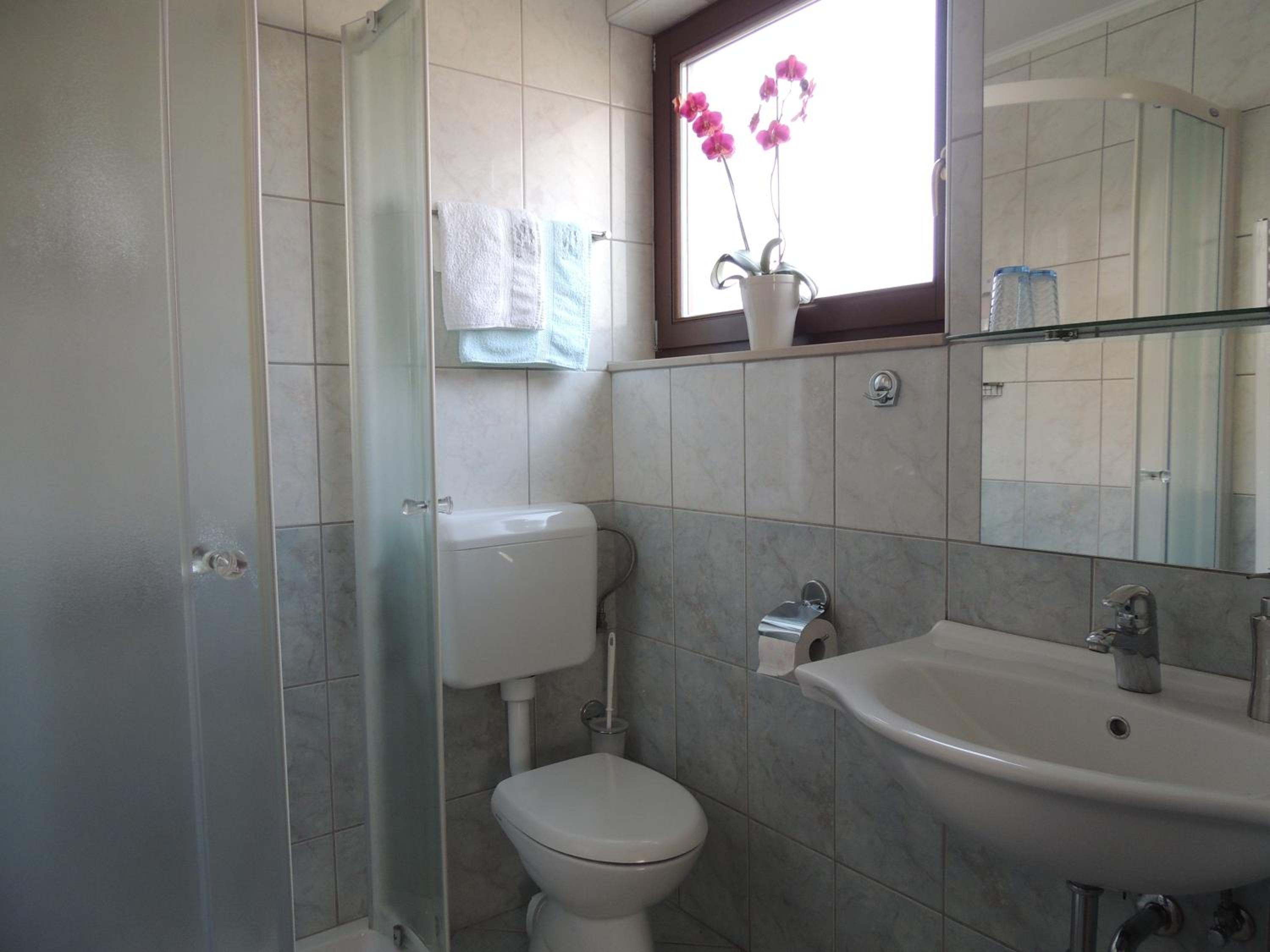 Double Room - Photo 3