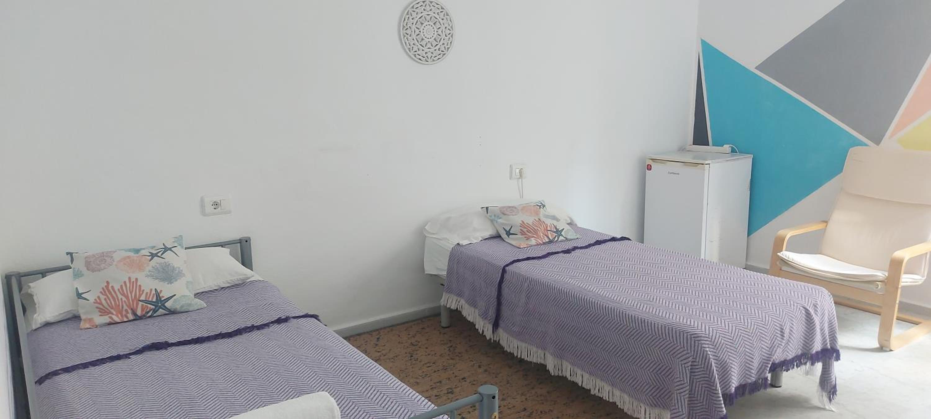 Standard Twin Room with Shared Bathroom photo 1