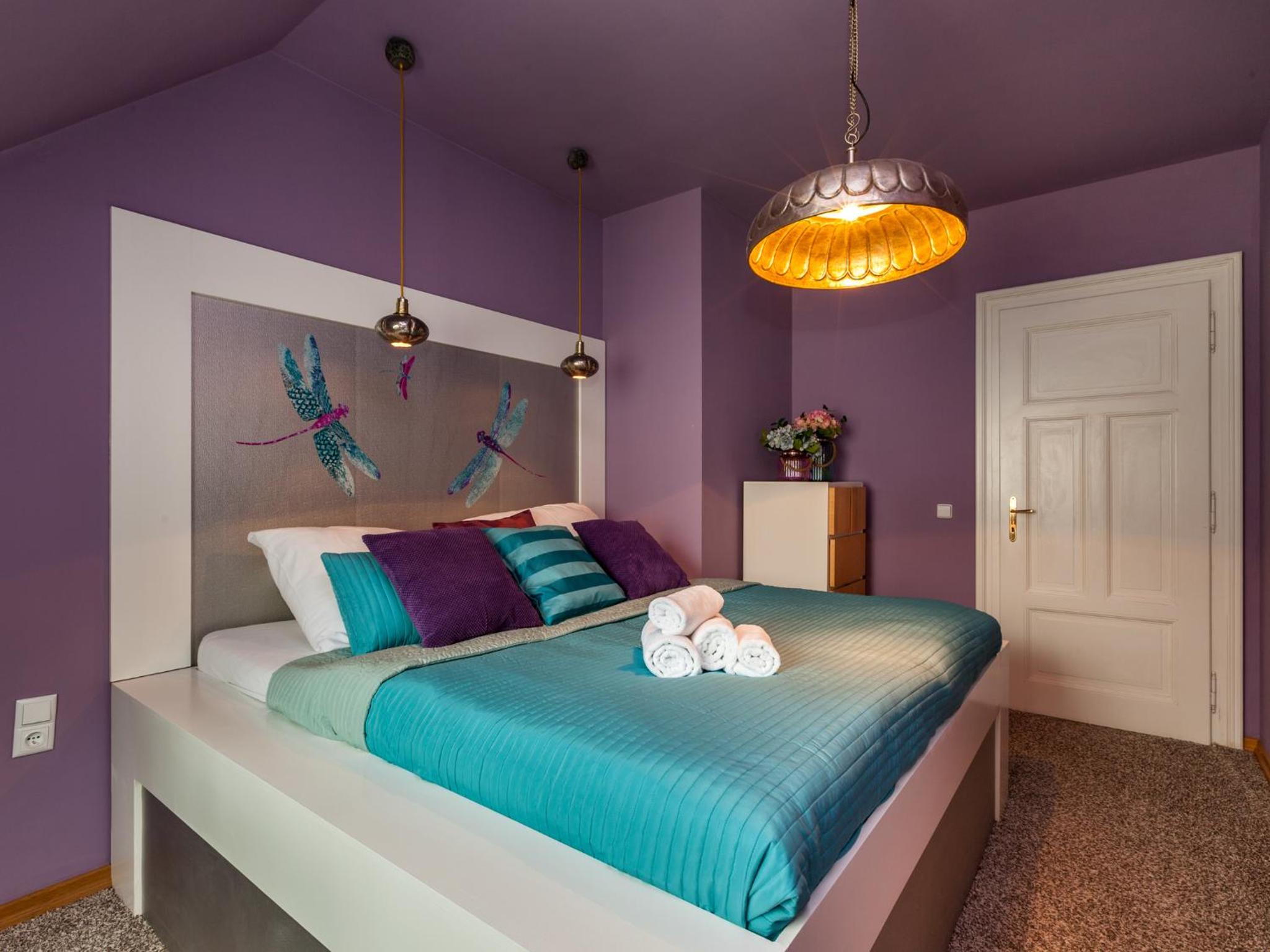 Executive Two-Bedroom Apartment (4 Adults) 