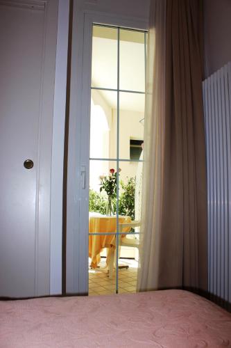 Deluxe Family Room - Photo 9