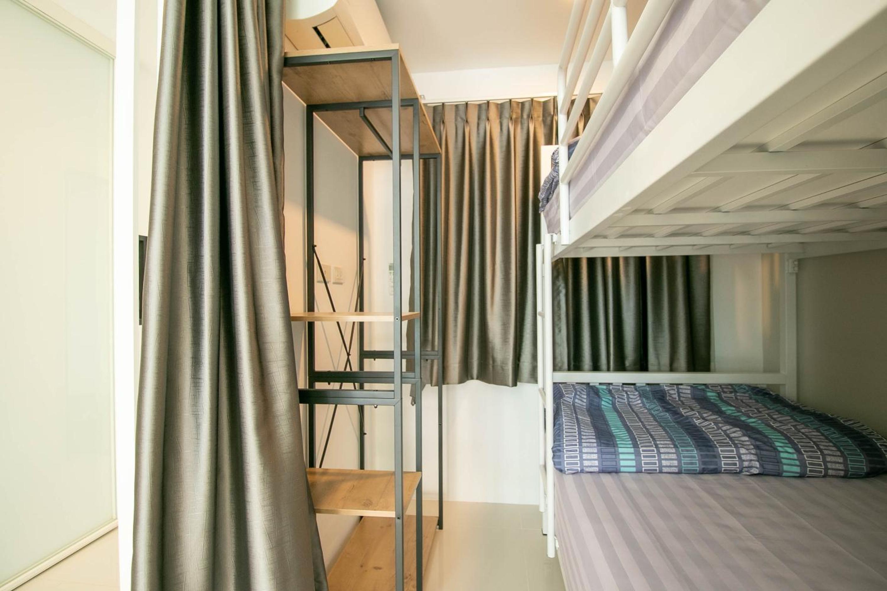 Apartment with Terrace - Photo 7
