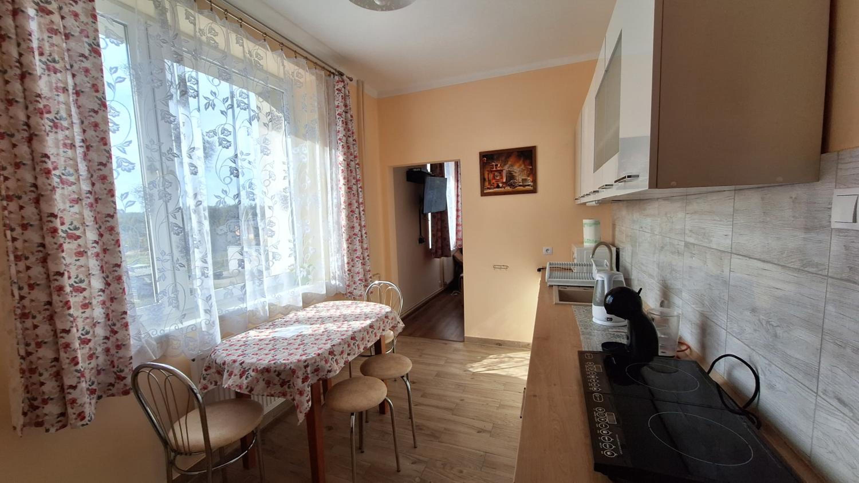 One-Bedroom Apartment - Photo 14