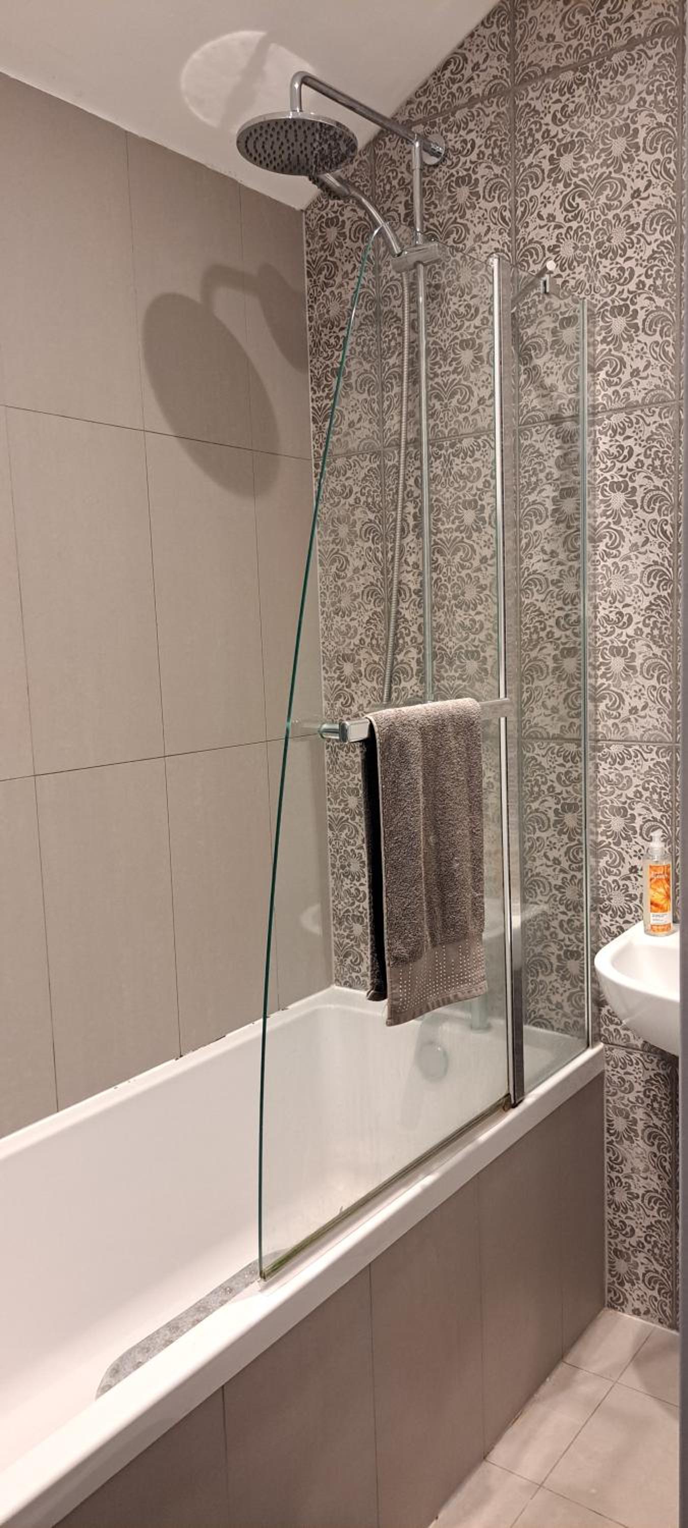 Double Room with Shared Bathroom photo 2