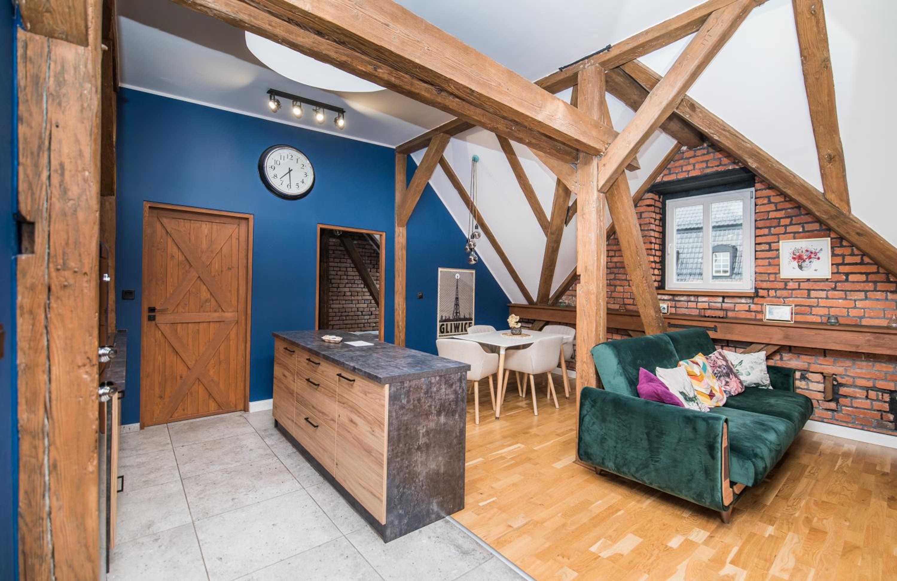 One-Bedroom Apartment - Photo 20