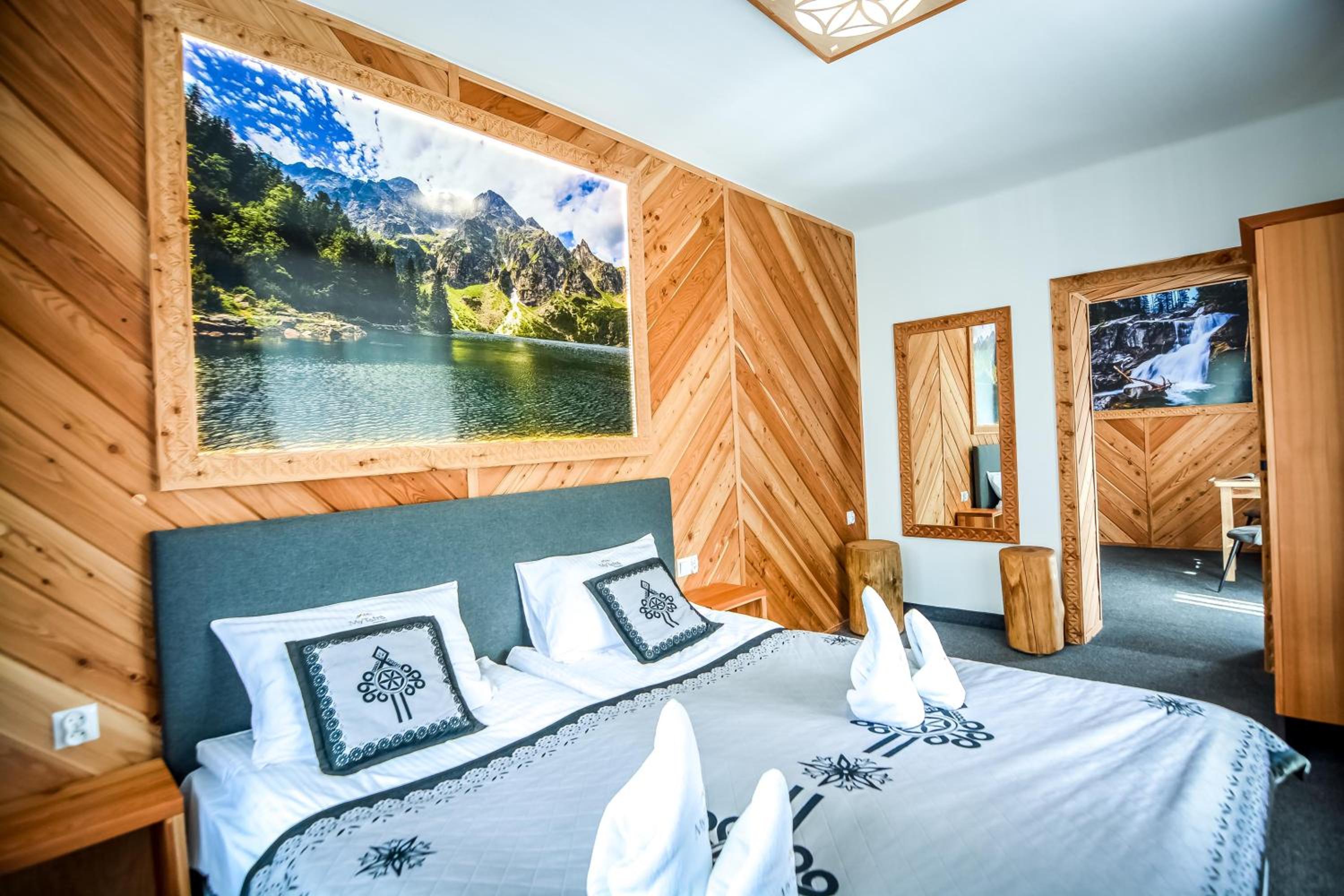 Premium Double Room with Mountain View - Photo 31