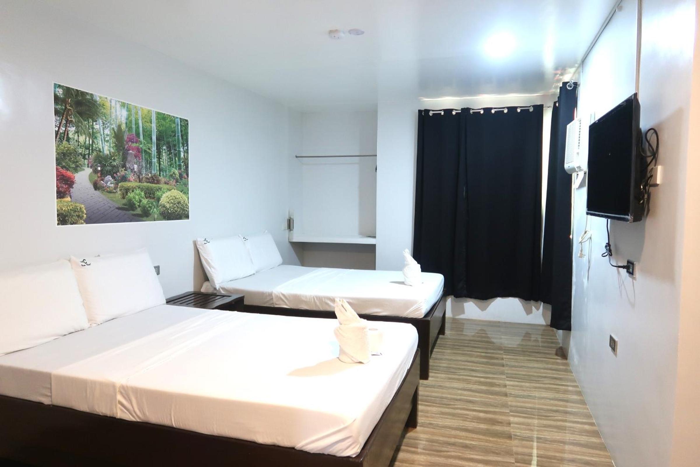 Superior Double or Twin Room photo 2