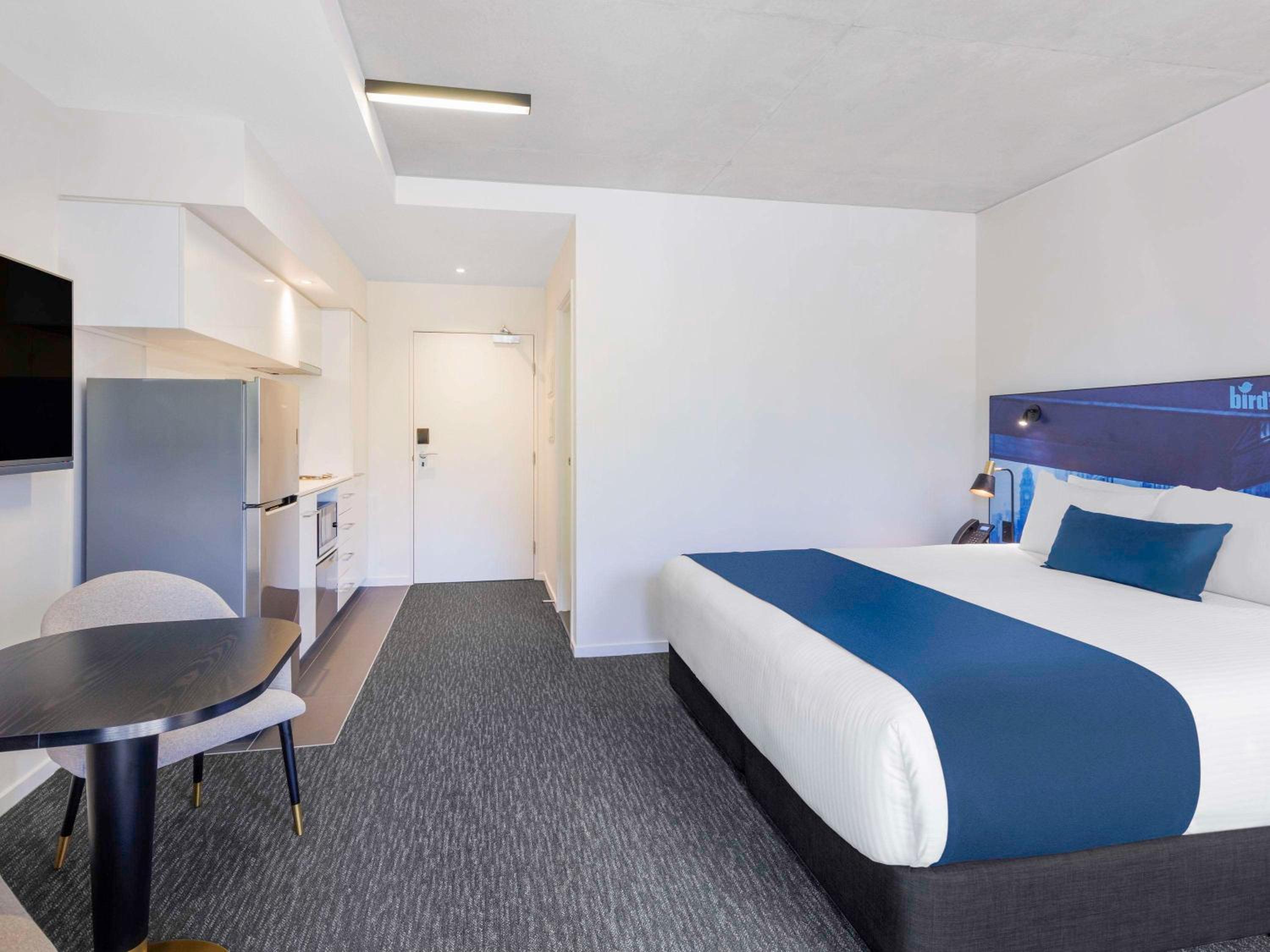 Superior King Room with View and Balcony