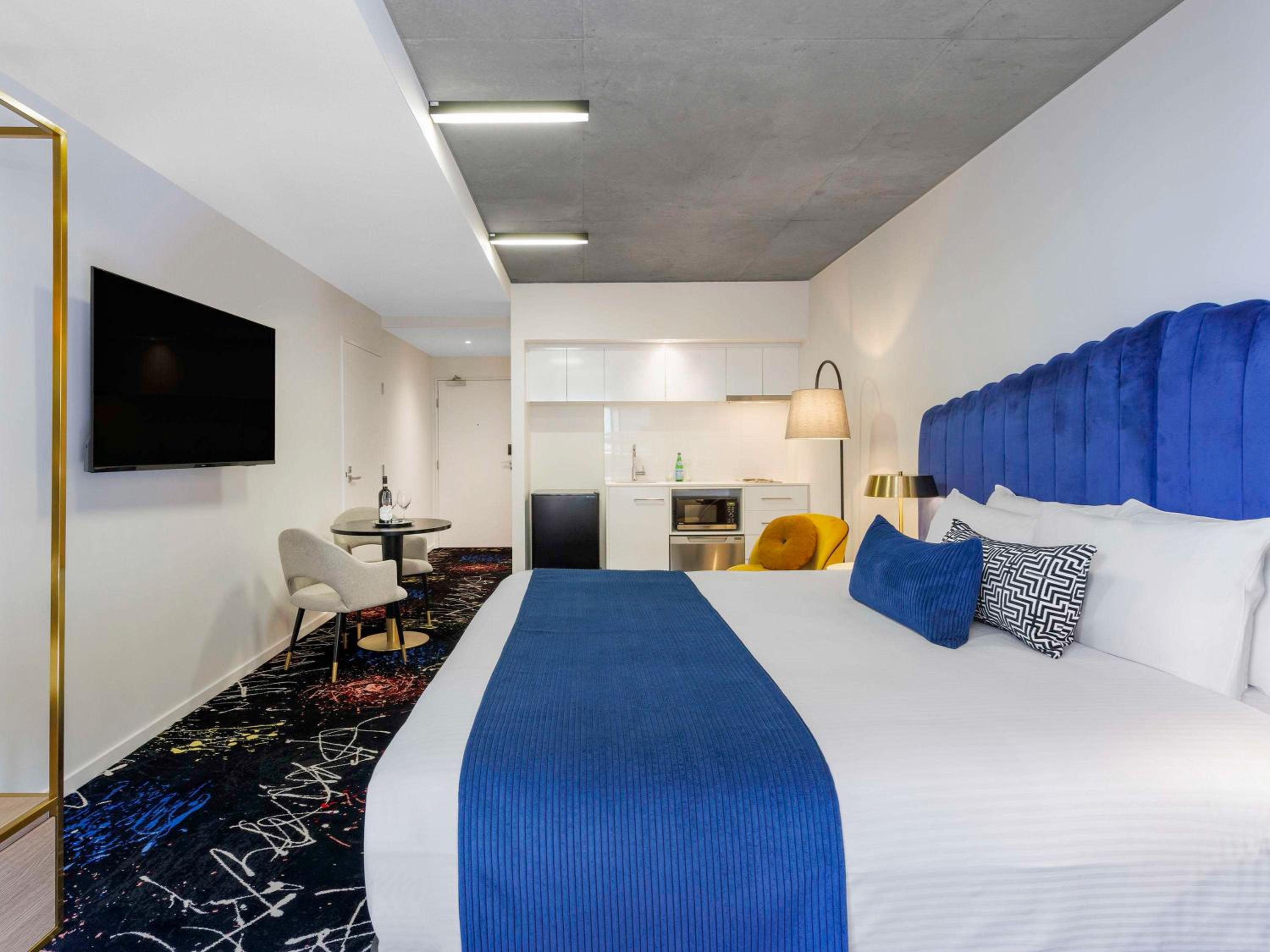 Executive One-Bedroom Apartment with Balcony