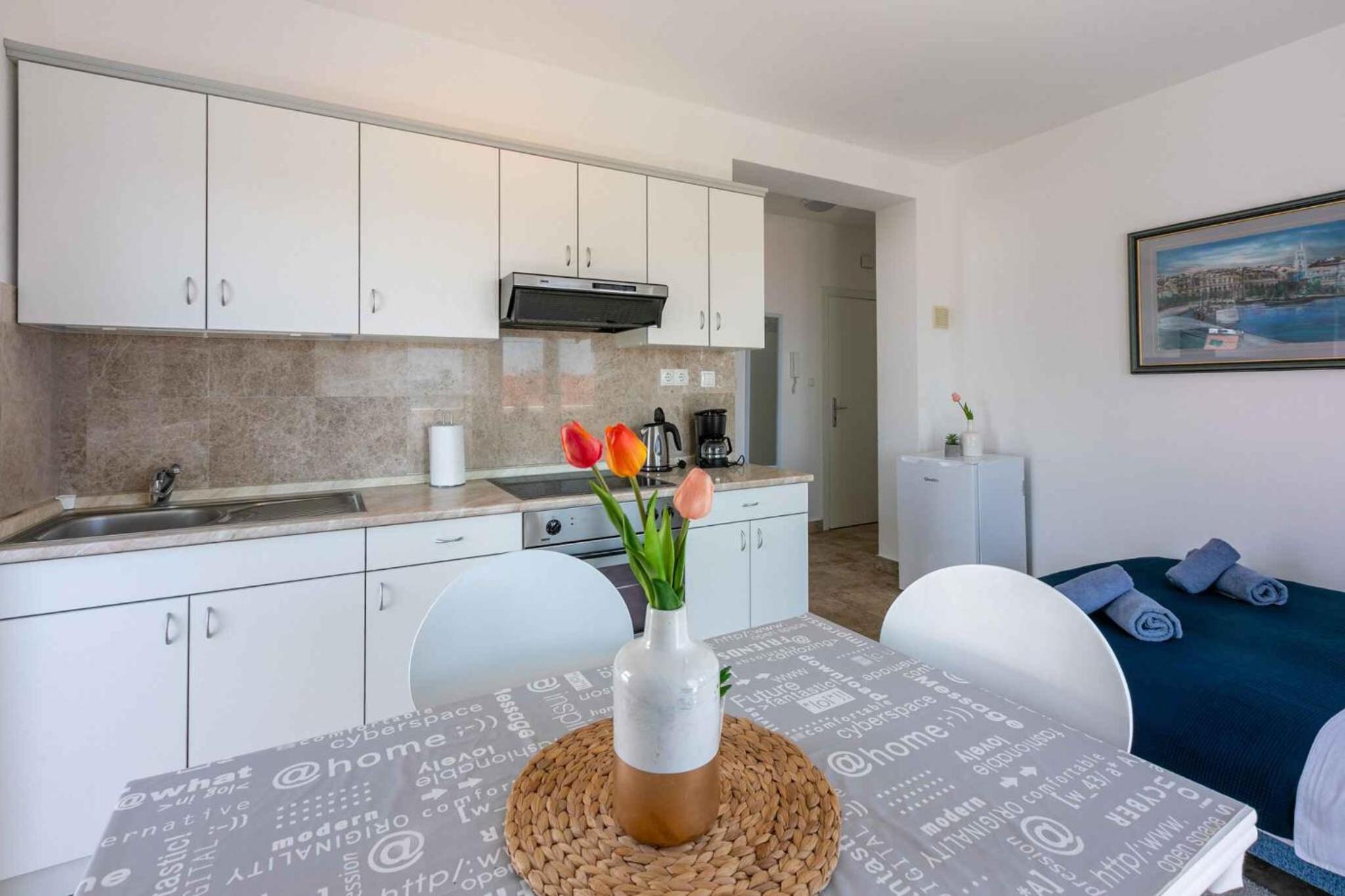 Apartment 5