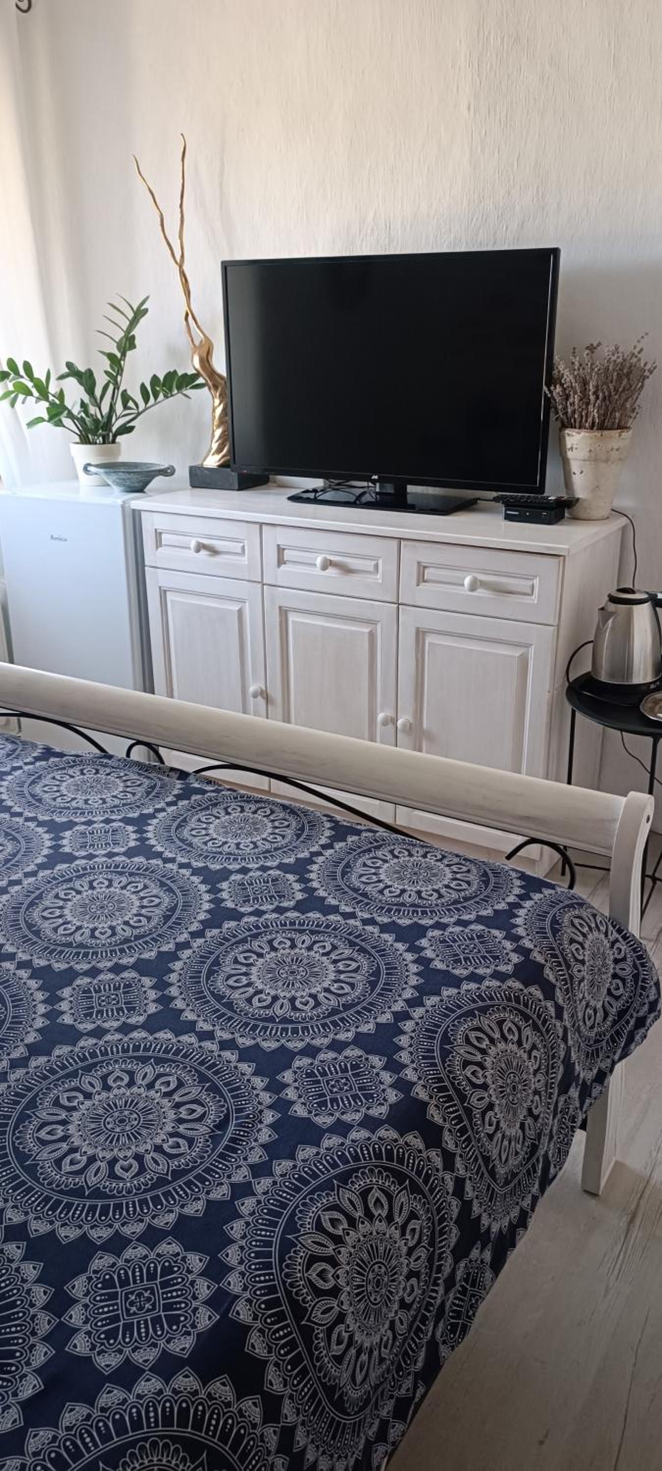 Deluxe King Room photo 2