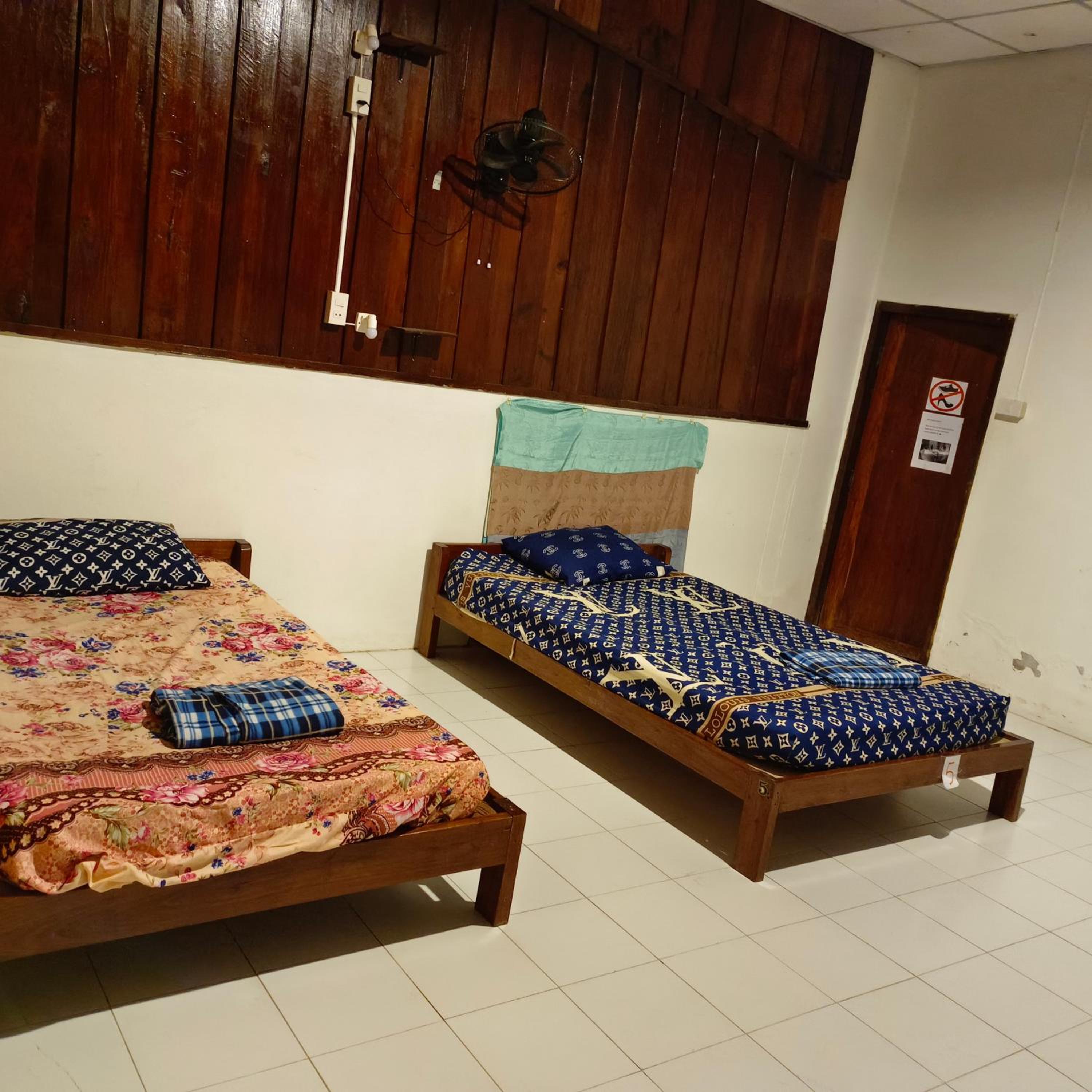 Triple Room with Private Bathroom photo 2