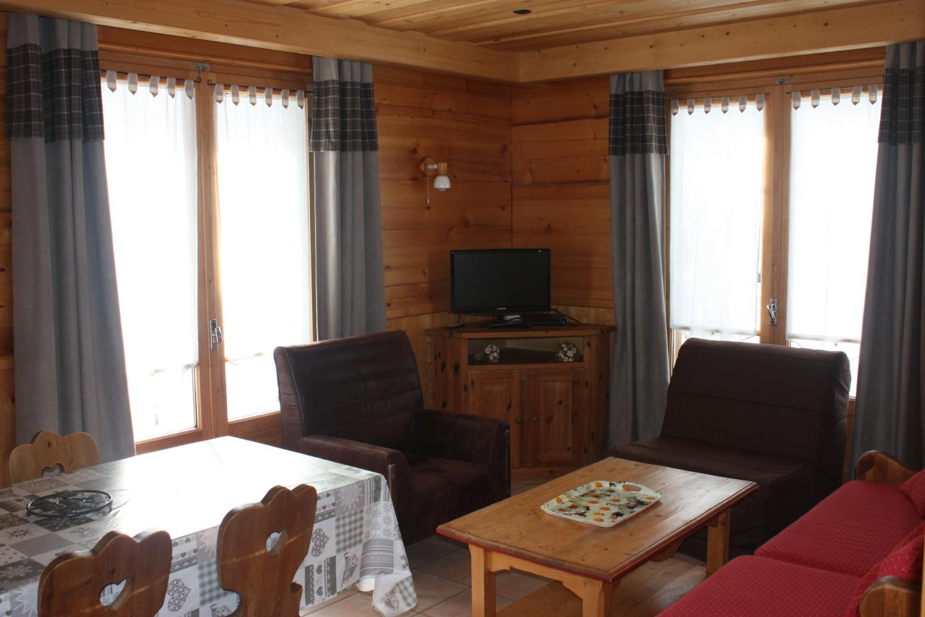 Apartment (6 Adults) photo 3