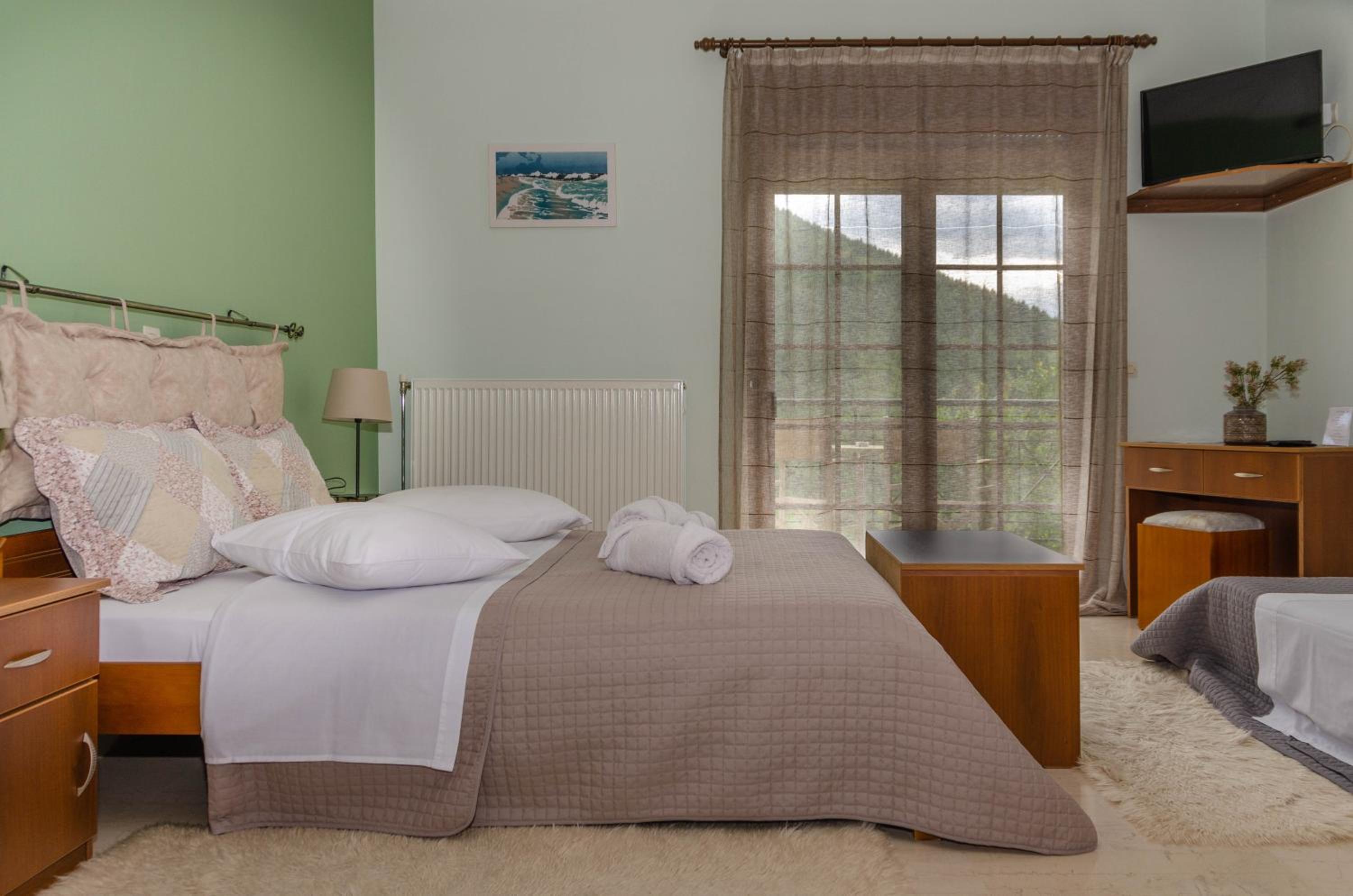 Deluxe Double Room - Photo 5