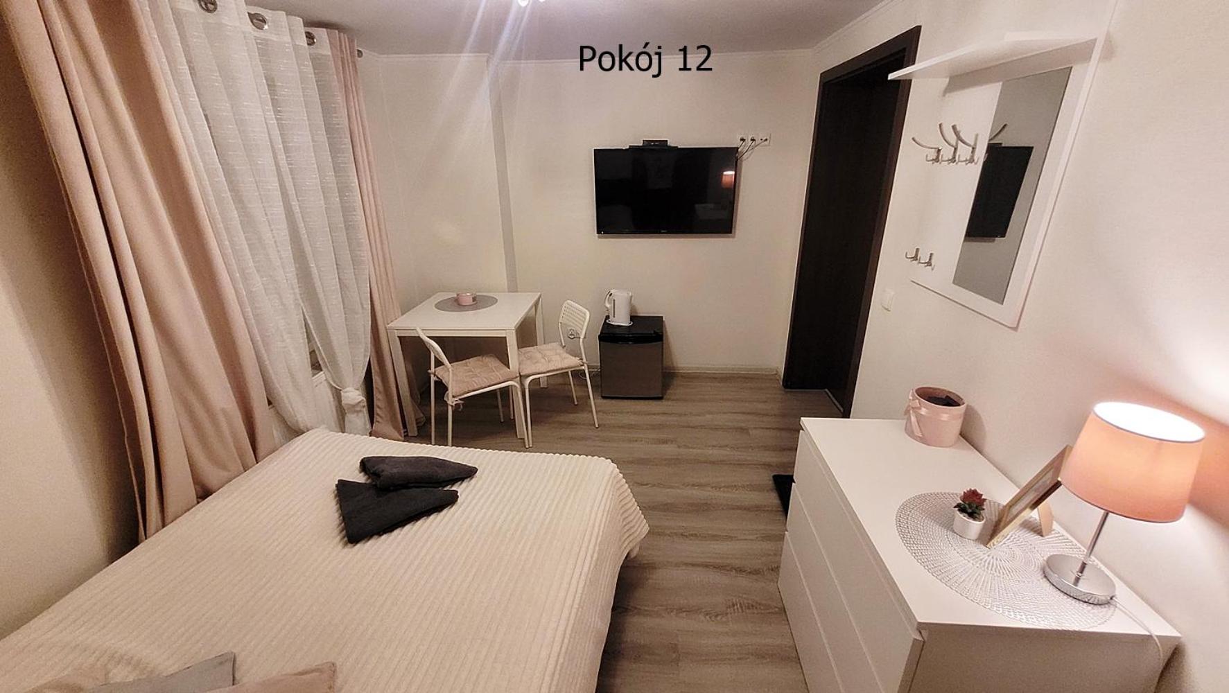 Double Room with Private Bathroom photo 1