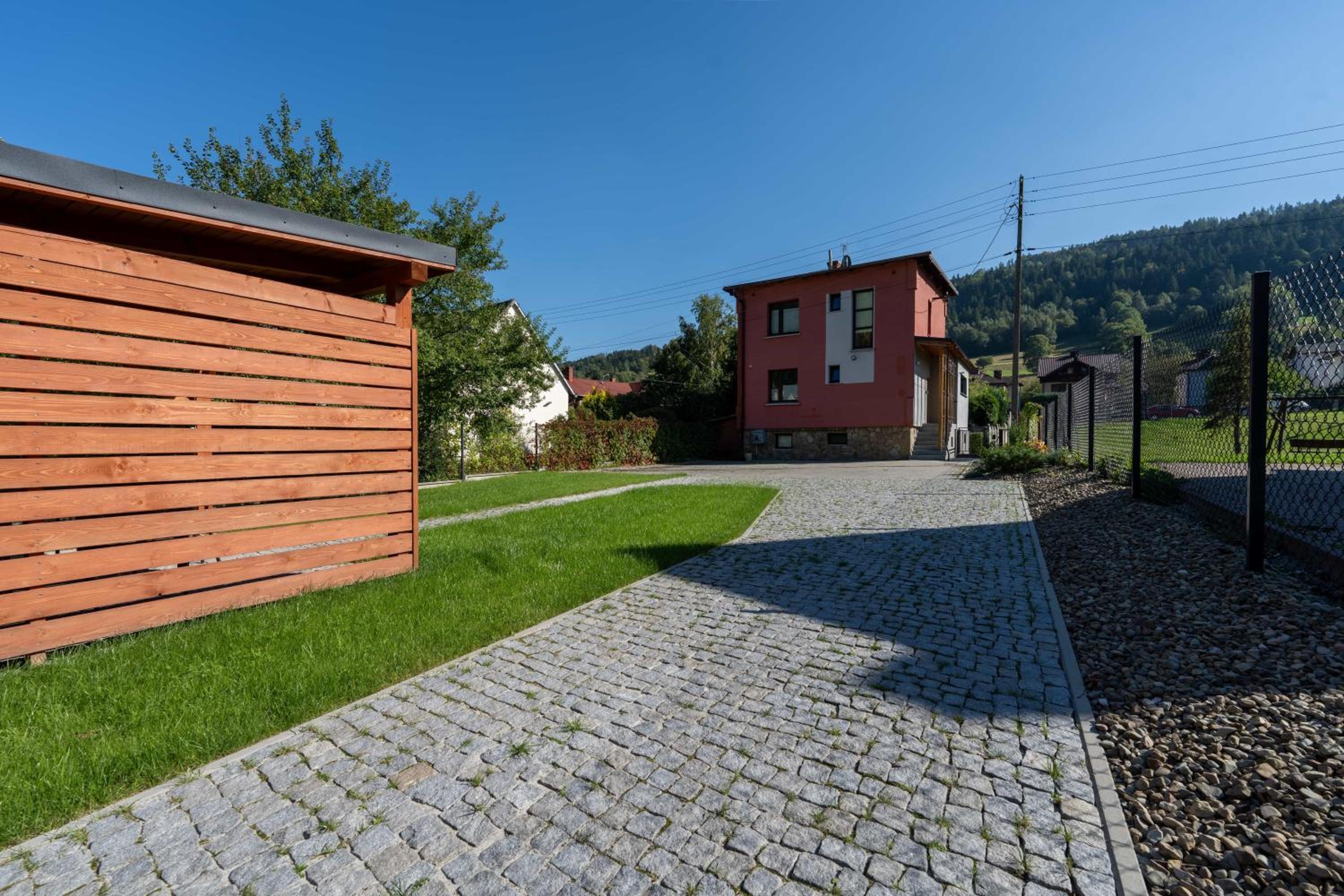 Three-Bedroom House - Photo 32