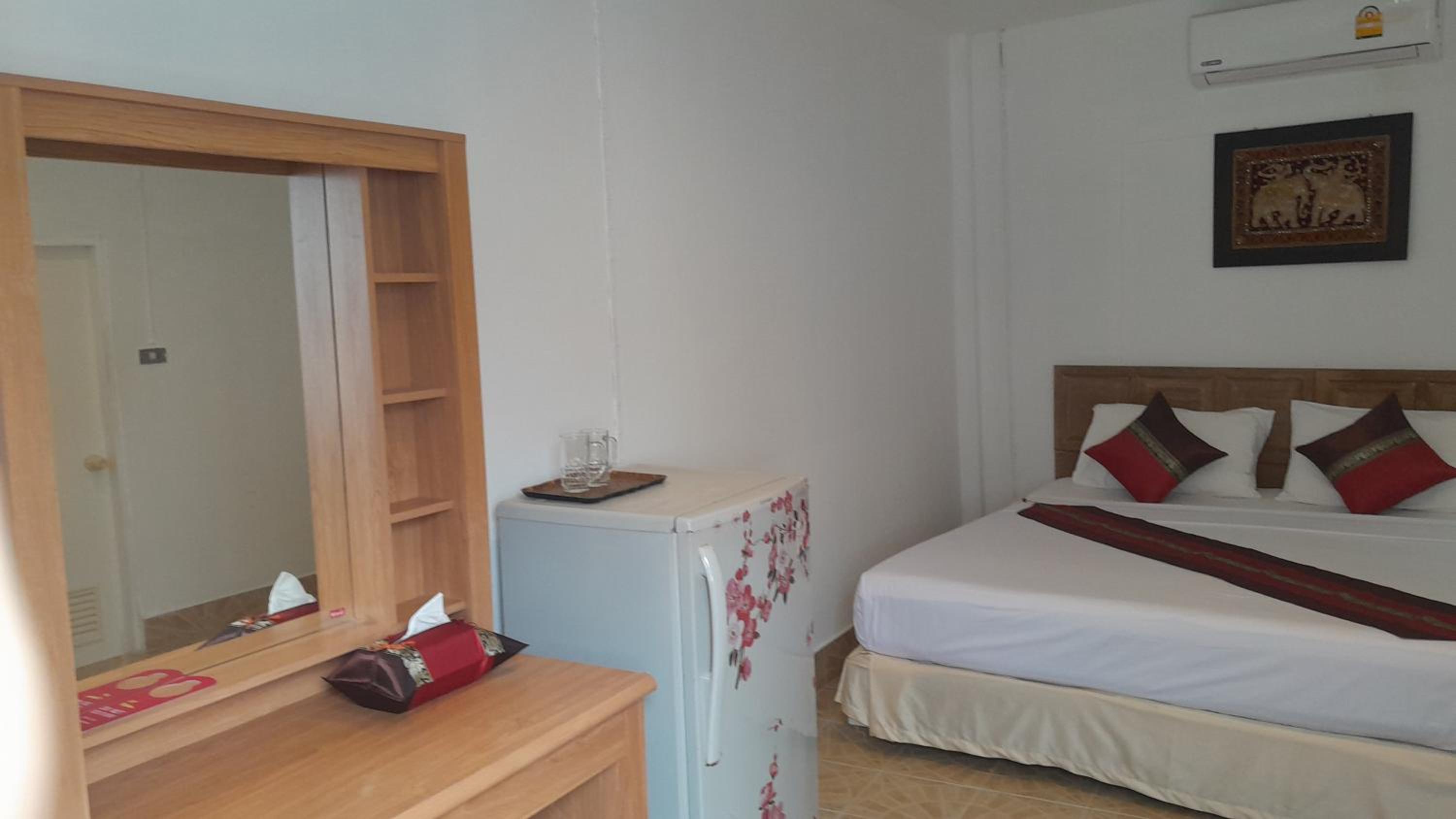 Queen Room photo 3