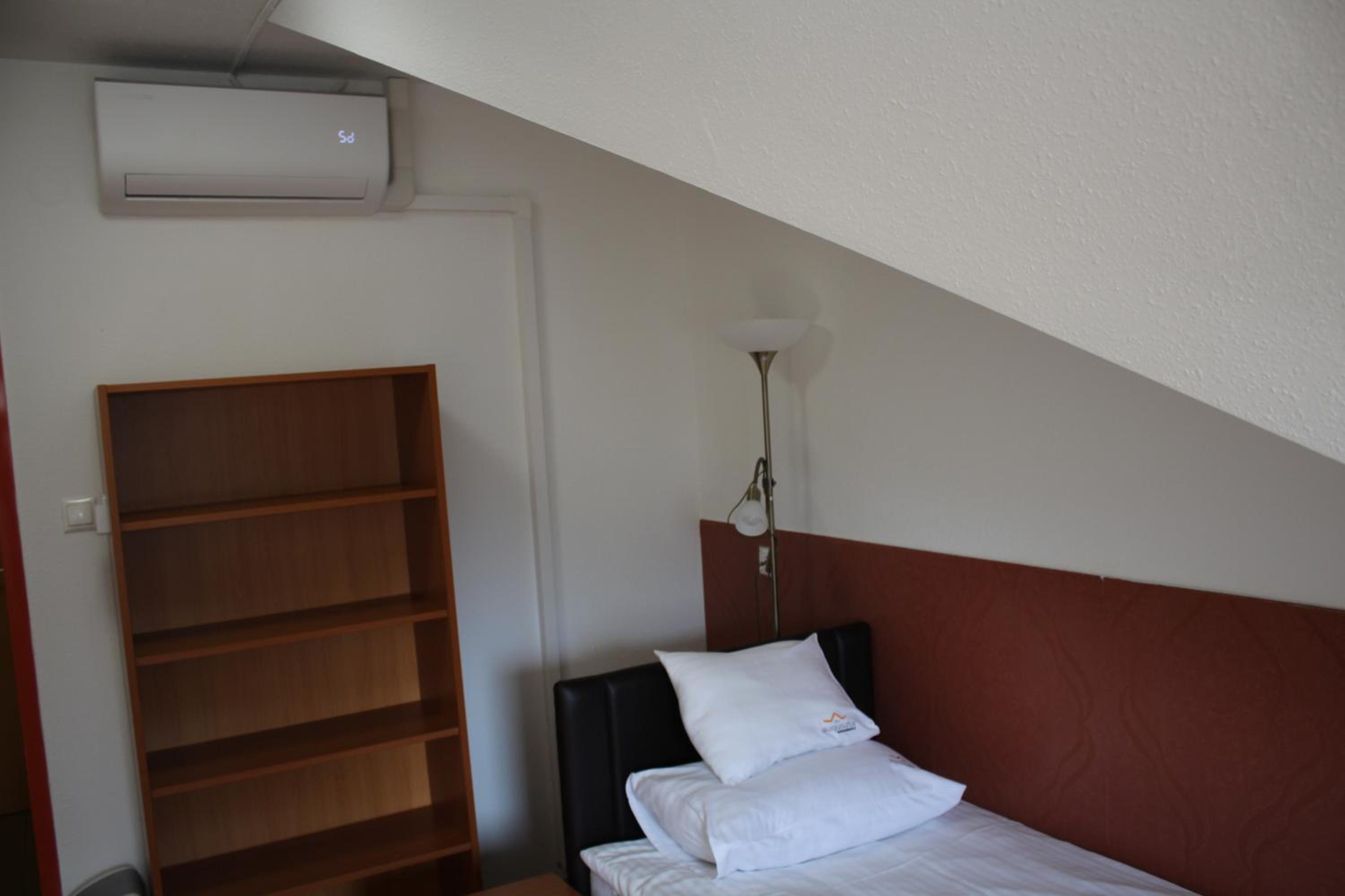 Budget Single Room