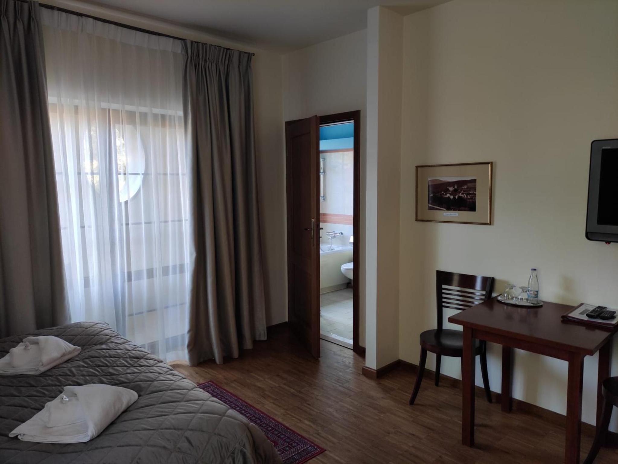 Deluxe Double Room - Photo 1