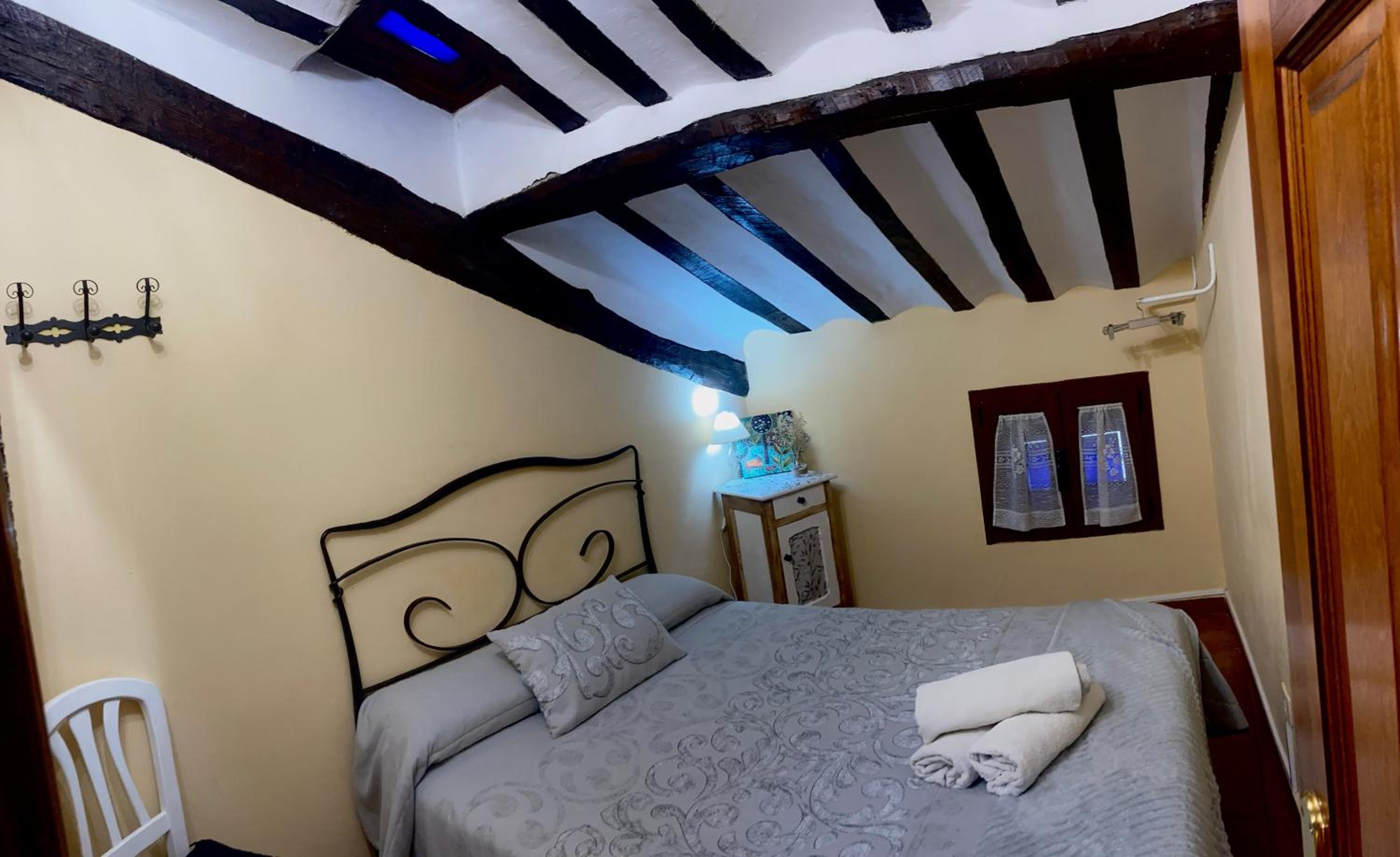 Queen Room with Shared Bathroom